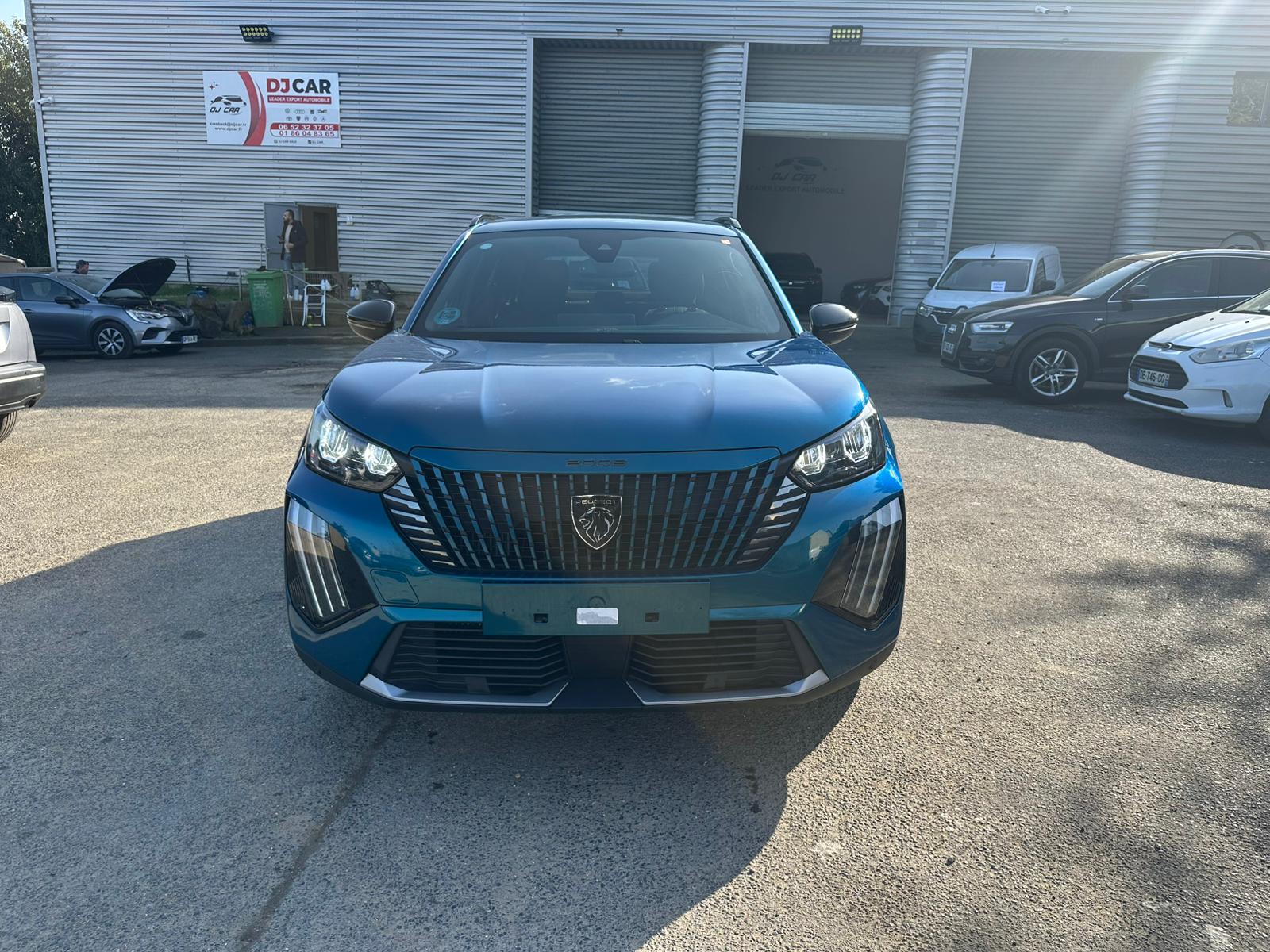 Achat PEUGEOT 2008 1.2 PureTech 100ch S&S BVM6 Allure – 5P 01/04/2025 en France pour importation en Algérie (Occasion). Spécialiste Export -3 ans, CCR, Mujahid chez DJ CAR. Réf 7tgrv4zh