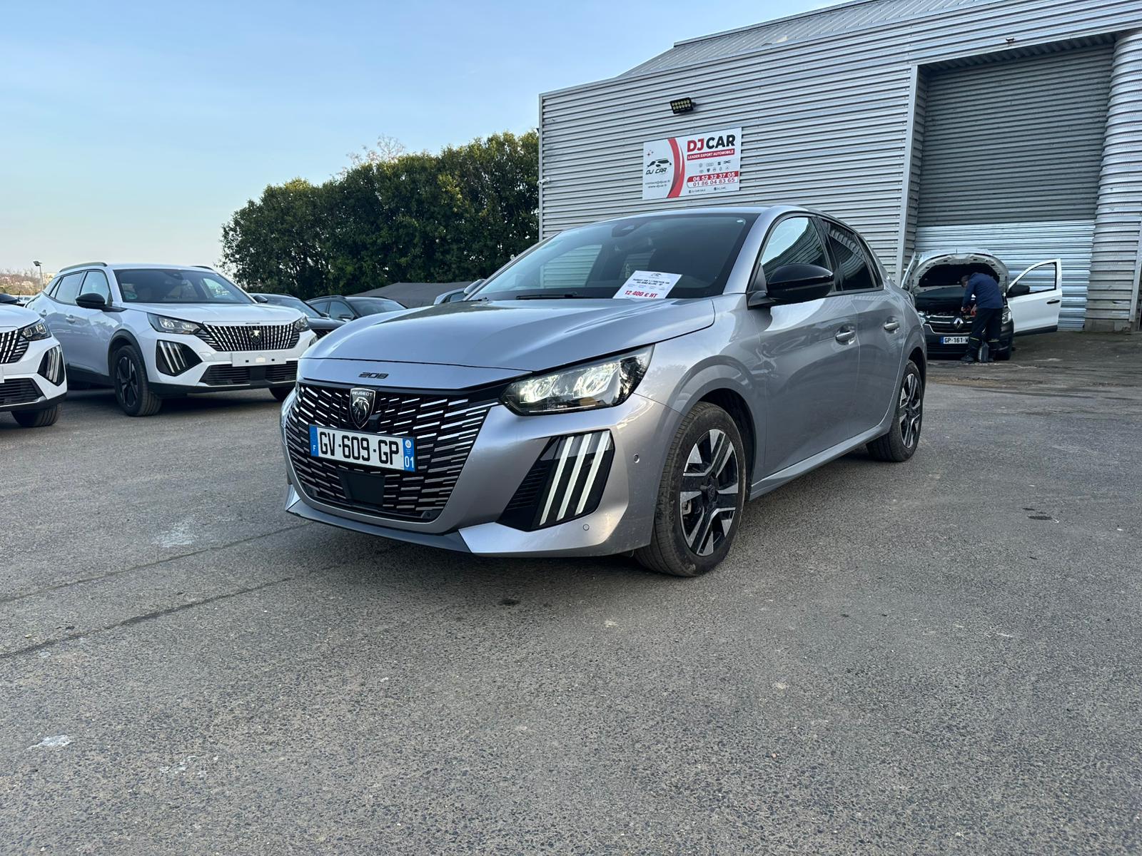 Achat PEUGEOT 208 1.2 PureTech 100 S&S BVM6 Allure – 5P 22/02/2024 en France pour importation en Algérie (Occasion). Spécialiste Export -3 ans, CCR, Mujahid chez DJ CAR. Réf 1ldvf1oec