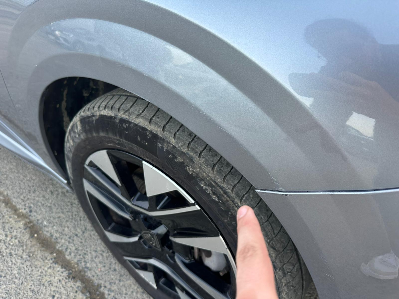 Achat PEUGEOT 208 1.2 PureTech 100 S&S BVM6 Allure – 5P 22/02/2024 en France pour importation en Algérie (Occasion). Spécialiste Export -3 ans, CCR, Mujahid chez DJ CAR. Réf 1ldvf1oec