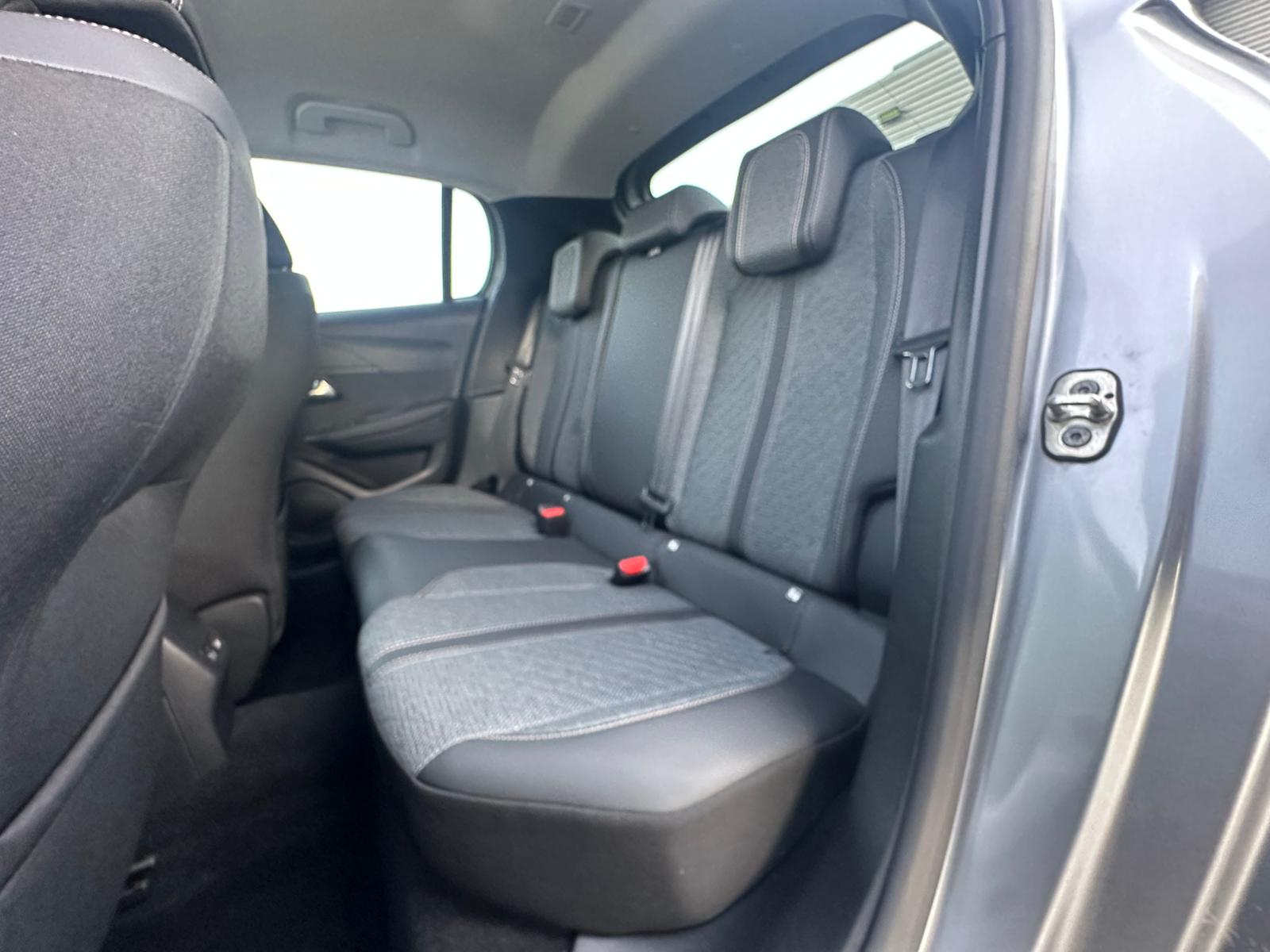 Achat PEUGEOT 208 1.2 PureTech 100 S&S BVM6 Allure – 5P 22/02/2024 en France pour importation en Algérie (Occasion). Spécialiste Export -3 ans, CCR, Mujahid chez DJ CAR. Réf 1ldvf1oec