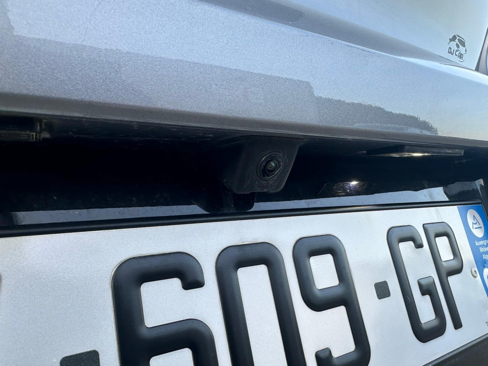 Achat PEUGEOT 208 1.2 PureTech 100 S&S BVM6 Allure – 5P 22/02/2024 en France pour importation en Algérie (Occasion). Spécialiste Export -3 ans, CCR, Mujahid chez DJ CAR. Réf 1ldvf1oec