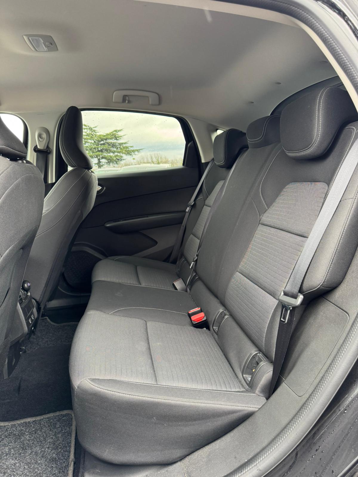 Achat RENAULT ARKANA 1.3 TCe 140 EDC EVOLUTION – BVA7 31/07/2023 en France pour importation en Algérie (Occasion). Spécialiste Export -3 ans, CCR, Mujahid chez DJ CAR. Réf 1f9dkpytx