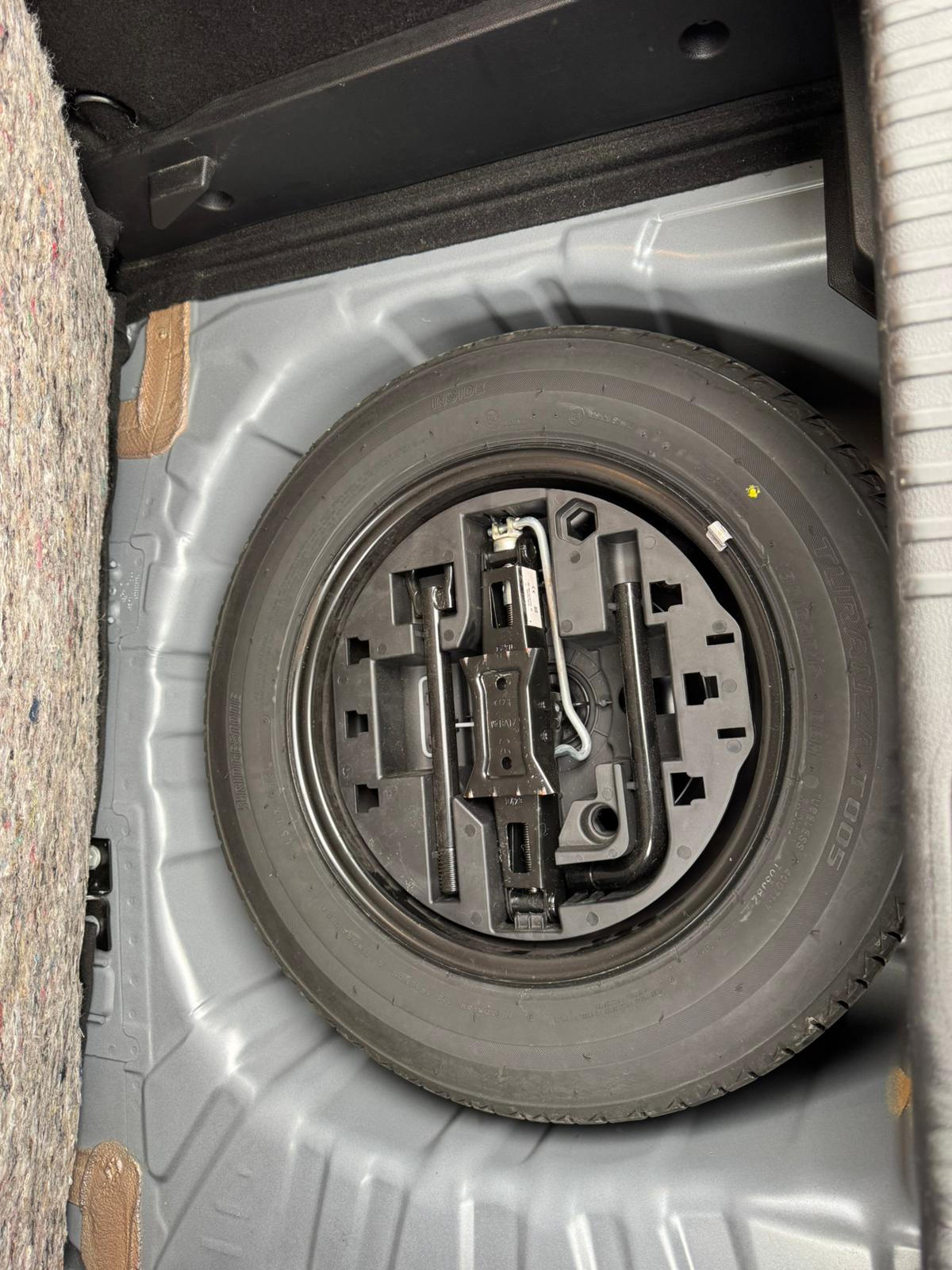 Achat RENAULT CLIO V 1.0 TCe 90 Equilibre – 5P 19/06/2023 en France pour importation en Algérie (Occasion). Spécialiste Export -3 ans, CCR, Mujahid chez DJ CAR. Réf 4nzzulkz