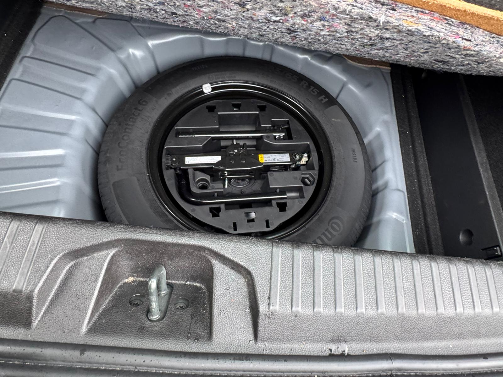 Achat RENAULT CLIO V 1.0 TCe 90 Equilibre – 5P 05/10/2023 en France pour importation en Algérie (Occasion). Spécialiste Export -3 ans, CCR, Mujahid chez DJ CAR. Réf qb513vj