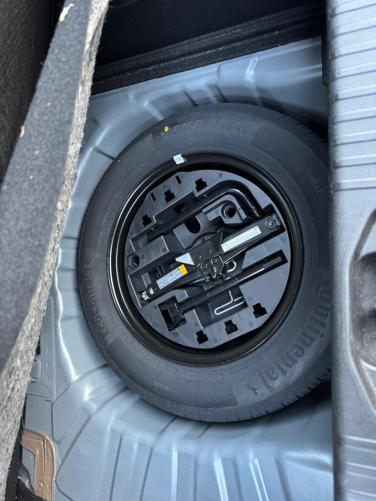 Achat RENAULT CLIO V 1.0 TCe 90 Equilibre – 5P 05/10/2023 en France pour importation en Algérie (Occasion). Spécialiste Export -3 ans, CCR, Mujahid chez DJ CAR. Réf cdxl89nj