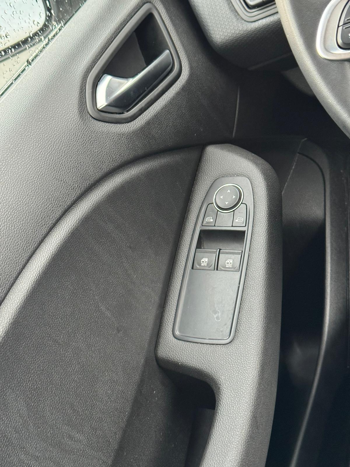 Achat RENAULT CLIO V 1.0 TCe 90 Equilibre – 5P 05/10/2023 en France pour importation en Algérie (Occasion). Spécialiste Export -3 ans, CCR, Mujahid chez DJ CAR. Réf 26to5hbj9