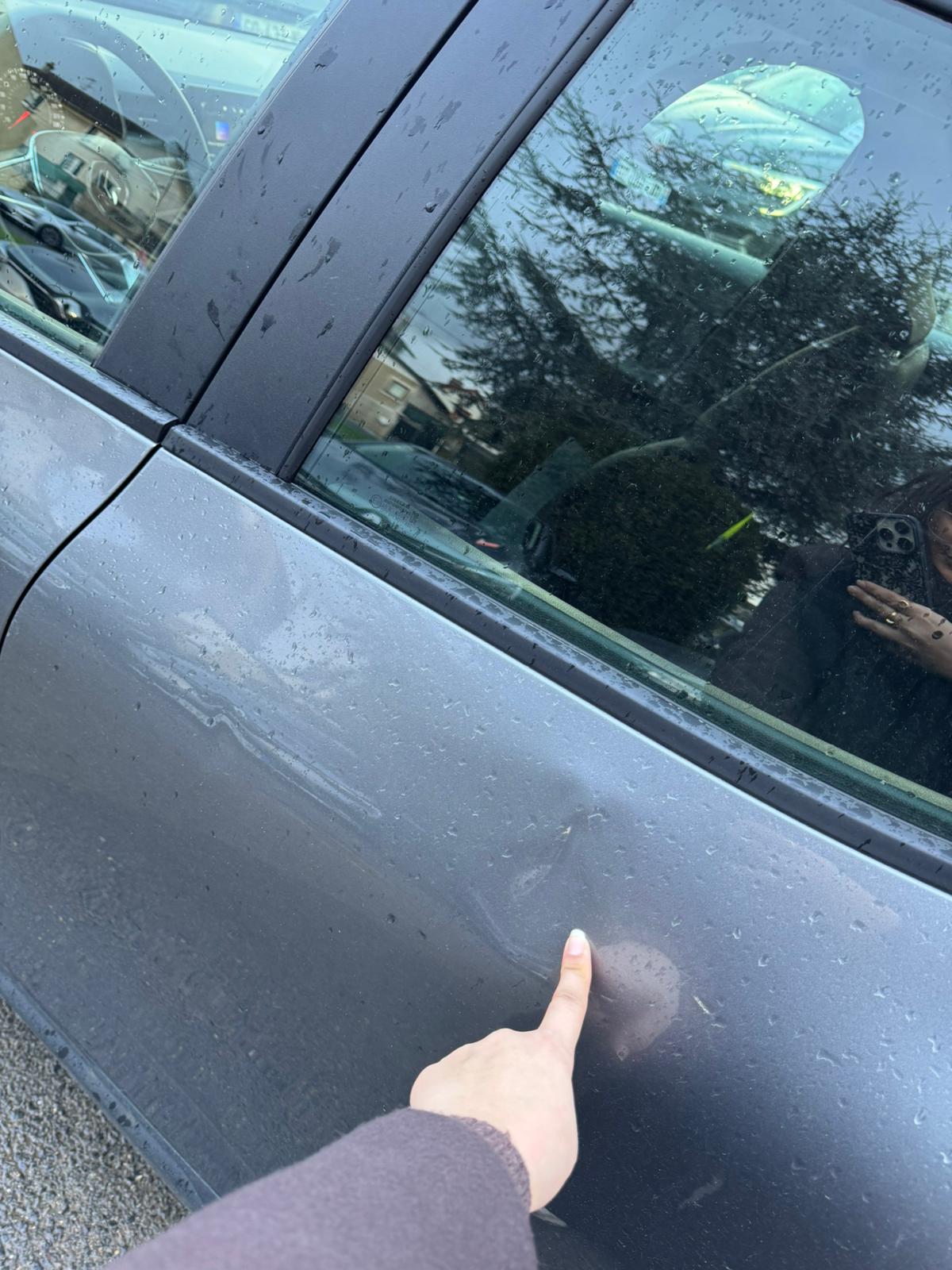 Achat RENAULT CLIO V 1.0 TCe 90 Equilibre – 5P 05/10/2023 en France pour importation en Algérie (Occasion). Spécialiste Export -3 ans, CCR, Mujahid chez DJ CAR. Réf cdxl89nj