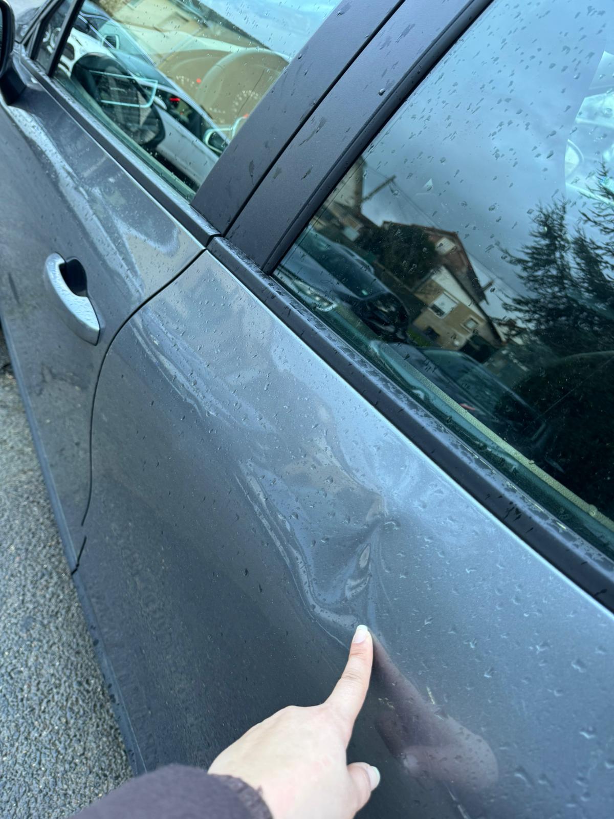 Achat RENAULT CLIO V 1.0 TCe 90 Equilibre – 5P 05/10/2023 en France pour importation en Algérie (Occasion). Spécialiste Export -3 ans, CCR, Mujahid chez DJ CAR. Réf cdxl89nj