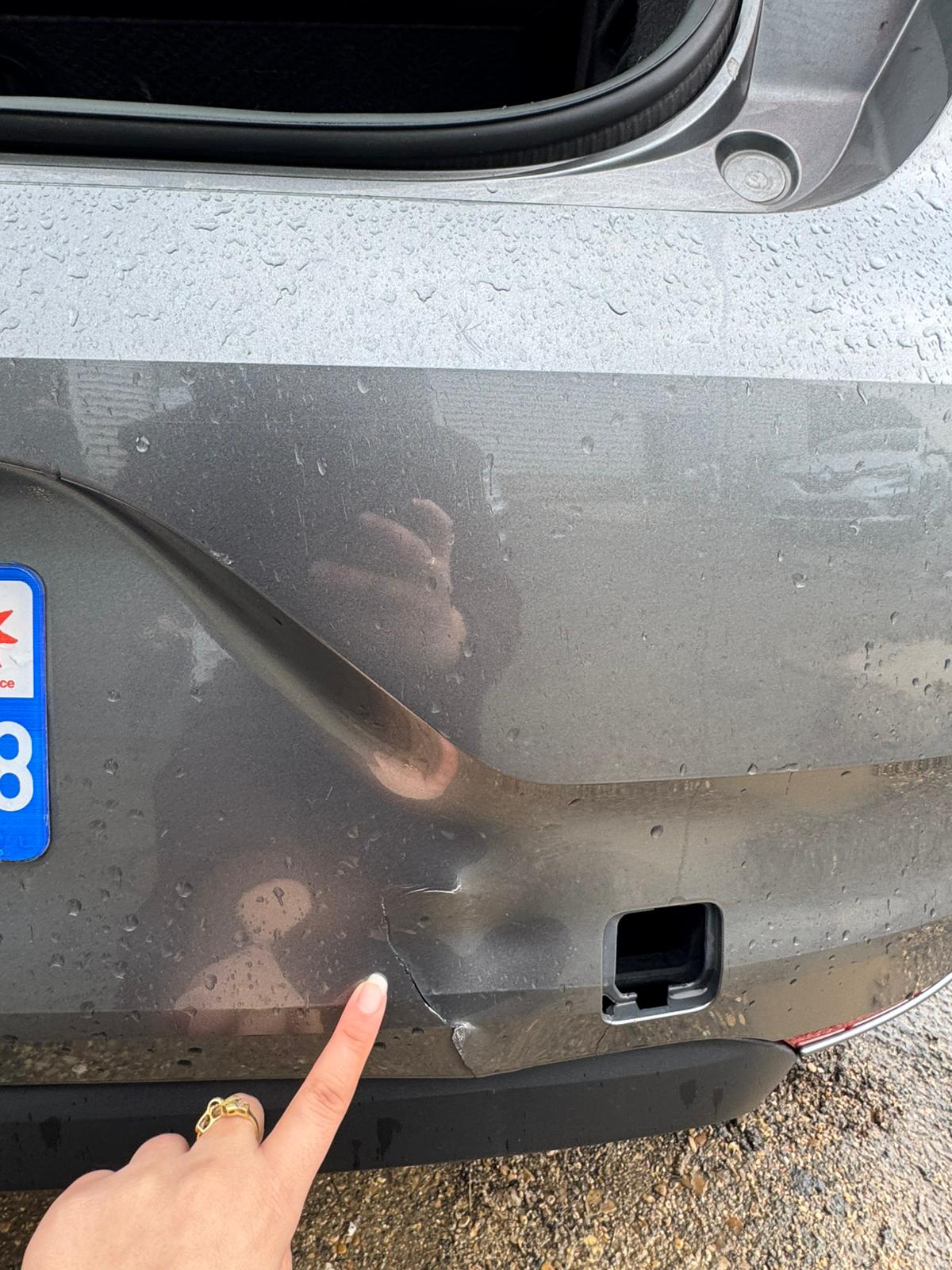 Achat RENAULT CLIO V 1.0 TCe 90 Equilibre – 5P 05/10/2023 en France pour importation en Algérie (Occasion). Spécialiste Export -3 ans, CCR, Mujahid chez DJ CAR. Réf qb513vj