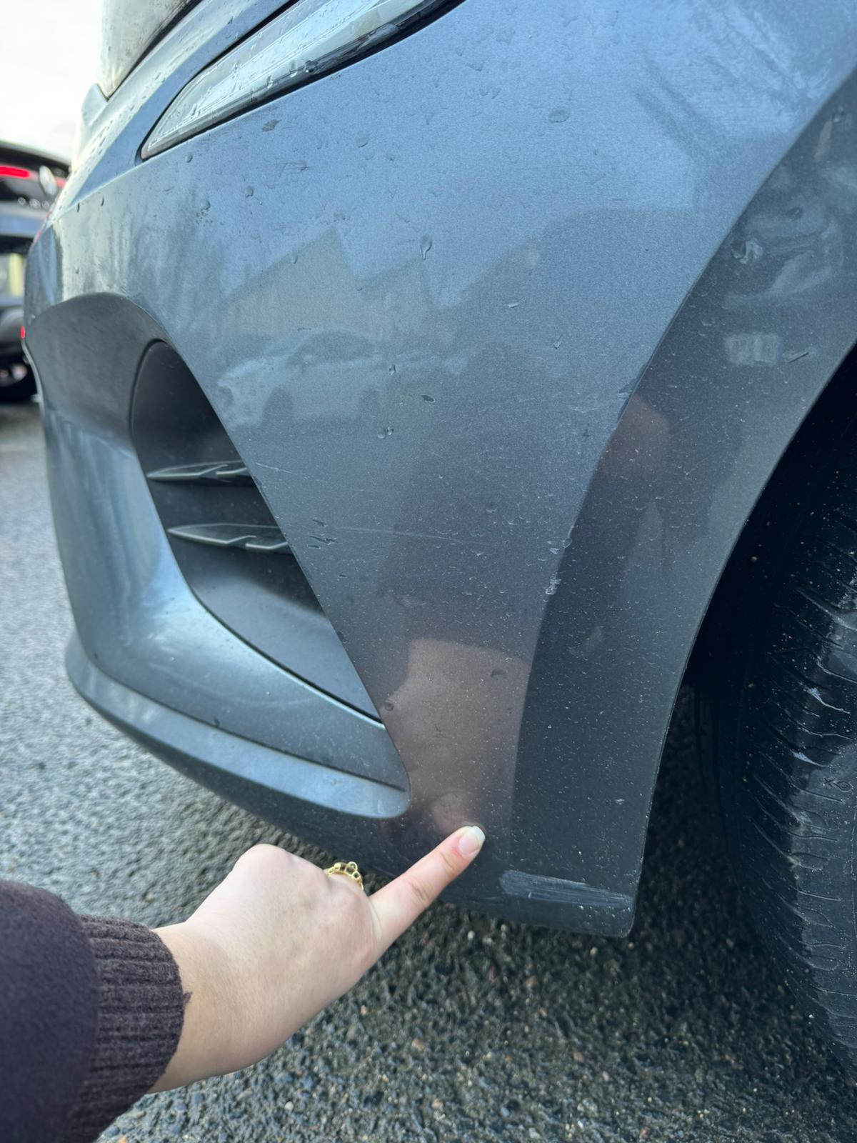 Achat RENAULT CLIO V 1.0 TCe 90 Equilibre – 5P 05/10/2023 en France pour importation en Algérie (Occasion). Spécialiste Export -3 ans, CCR, Mujahid chez DJ CAR. Réf cdxl89nj