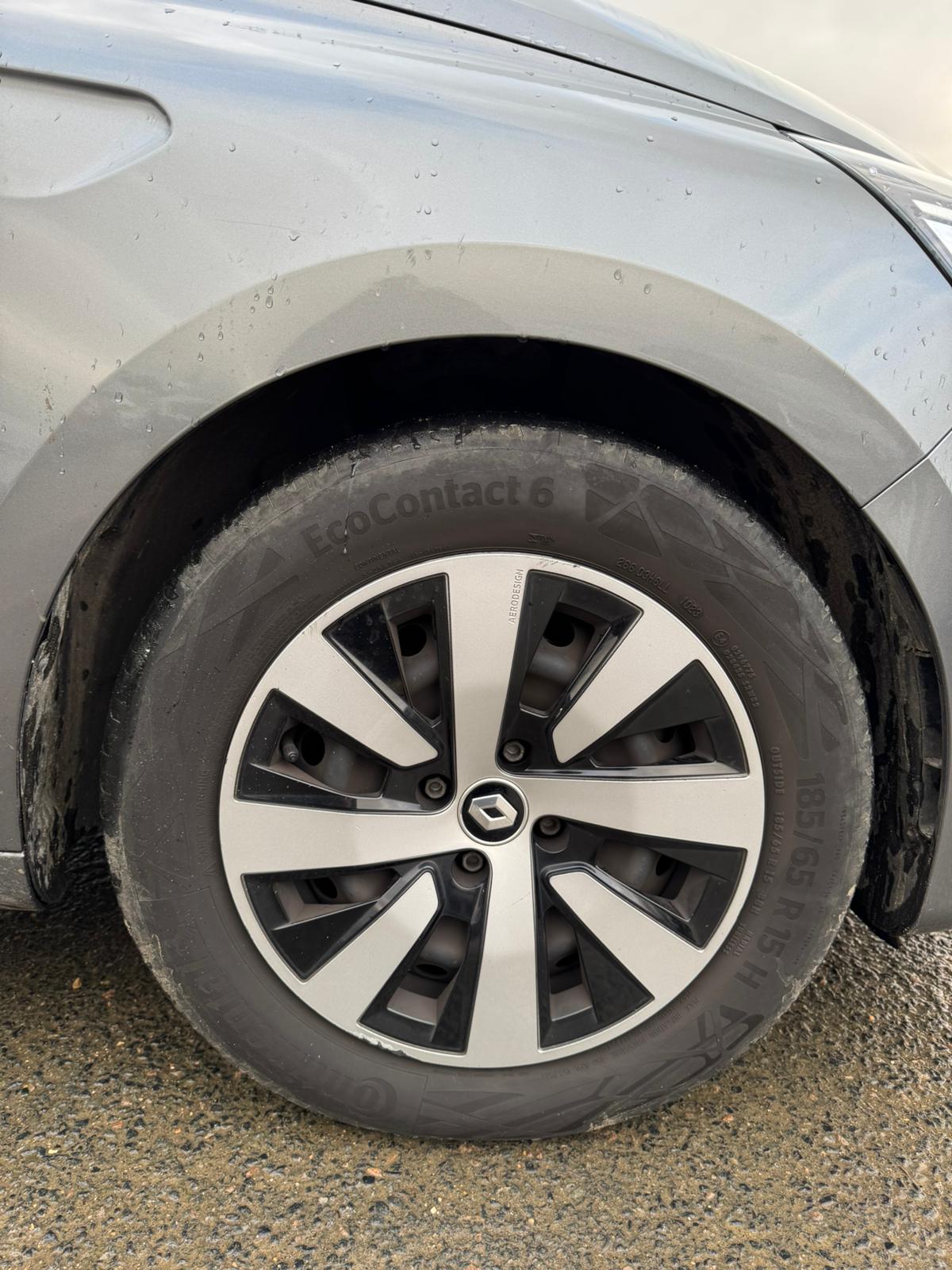 Achat RENAULT CLIO V 1.0 TCe 90 Equilibre – 5P 05/10/2023 en France pour importation en Algérie (Occasion). Spécialiste Export -3 ans, CCR, Mujahid chez DJ CAR. Réf 26to5hbj9