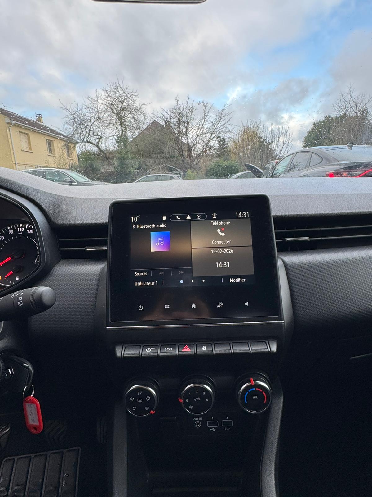 Achat RENAULT CLIO V 1.0 TCe 90 Equilibre – 5P 05/10/2023 en France pour importation en Algérie (Occasion). Spécialiste Export -3 ans, CCR, Mujahid chez DJ CAR. Réf qb513vj