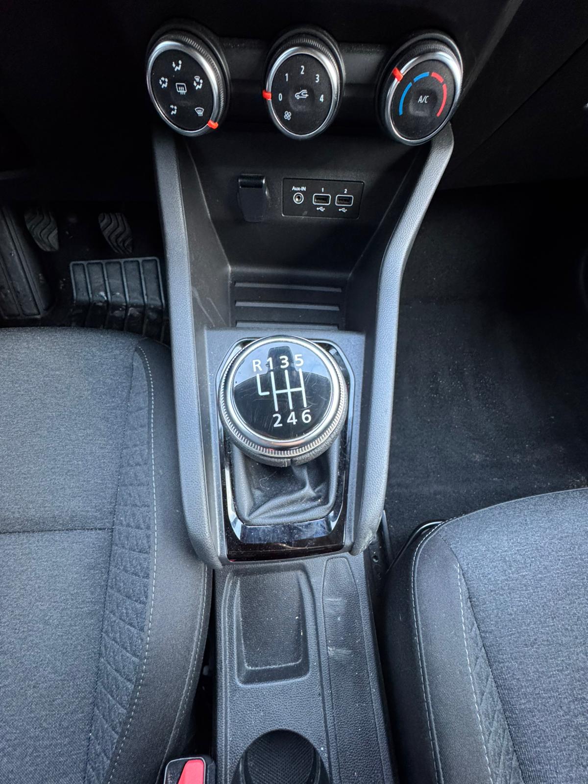 Achat RENAULT CLIO V 1.0 TCe 90 Equilibre – 5P 05/10/2023 en France pour importation en Algérie (Occasion). Spécialiste Export -3 ans, CCR, Mujahid chez DJ CAR. Réf cdxl89nj