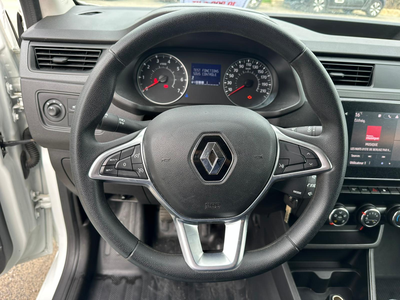 Achat RENAULT EXPRESS VAN 1.3 TCE 100 EXPRESS VAN – 22 CONFORT 28/06/2023 en France pour importation en Algérie (Occasion). Spécialiste Export -3 ans, CCR, Mujahid chez DJ CAR. Réf 2bu6nvwwn