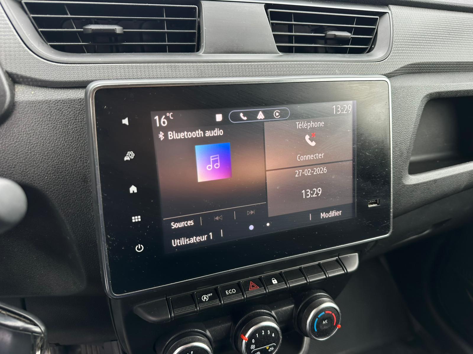 Achat RENAULT EXPRESS VAN 1.3 TCE 100 EXPRESS VAN – 22 CONFORT 28/06/2023 en France pour importation en Algérie (Occasion). Spécialiste Export -3 ans, CCR, Mujahid chez DJ CAR. Réf 10ytq133