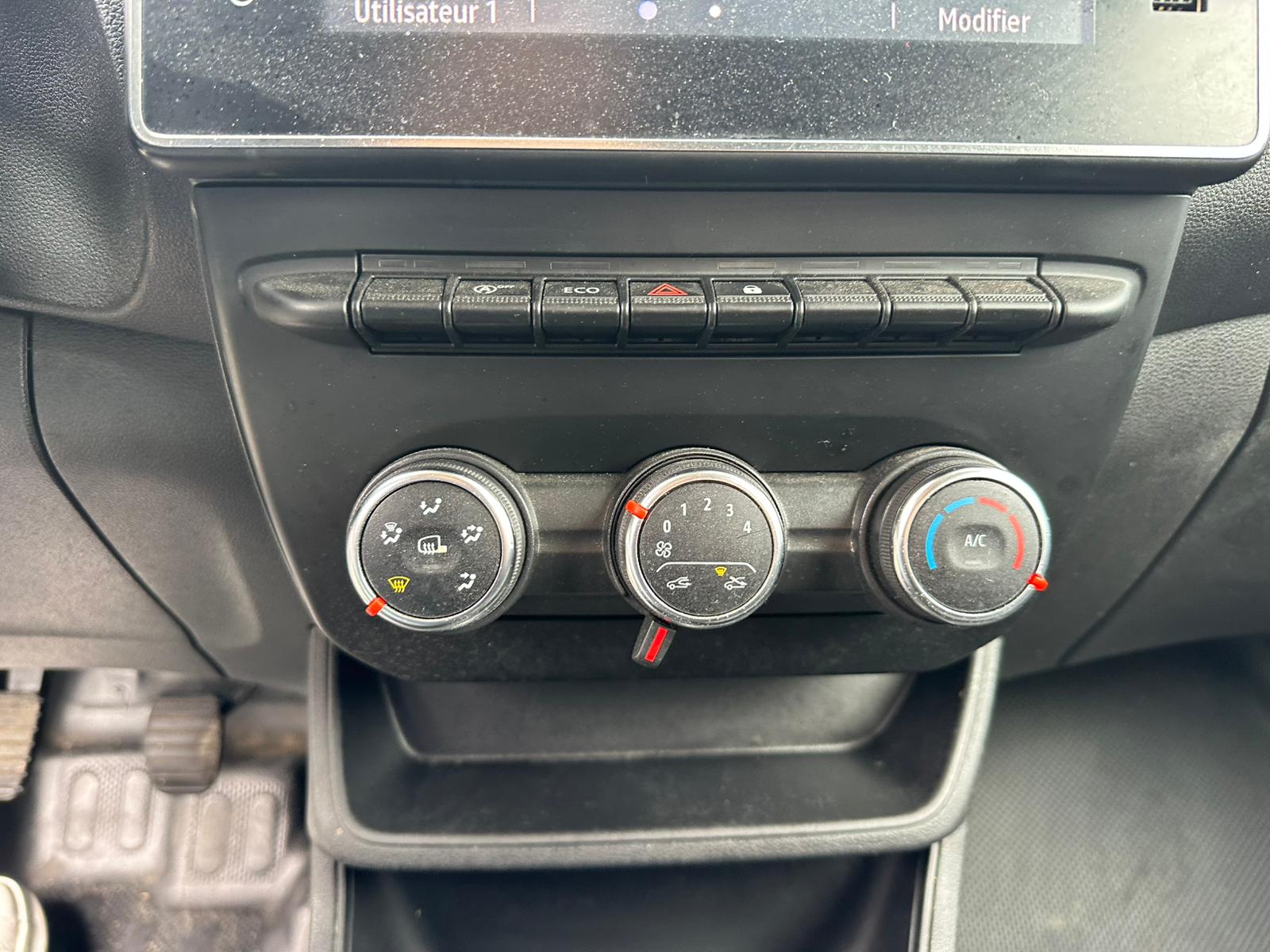 Achat RENAULT EXPRESS VAN 1.3 TCE 100 EXPRESS VAN – 22 CONFORT 28/06/2023 en France pour importation en Algérie (Occasion). Spécialiste Export -3 ans, CCR, Mujahid chez DJ CAR. Réf 2bu6nvwwn