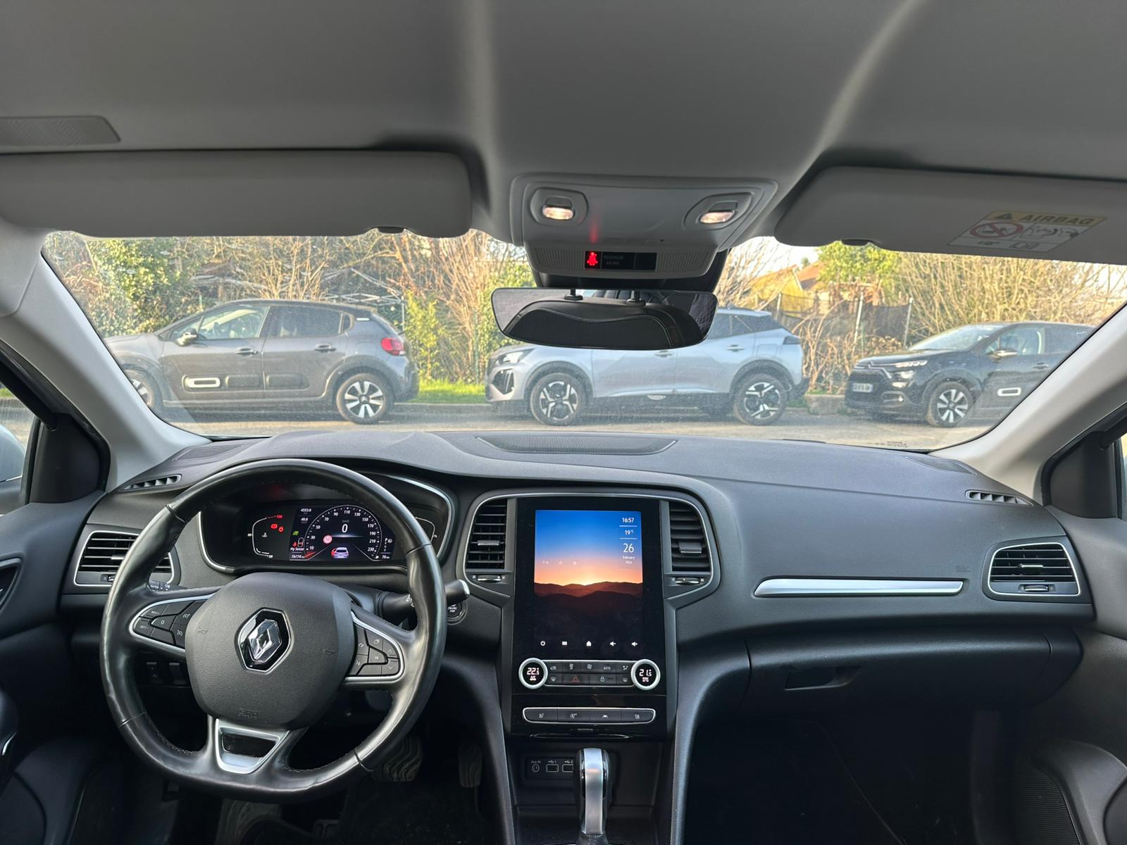 Achat RENAULT MEGANE IV BERLINE 1.3 TCe 140 EDC Techno – 5P 17/05/2023 en France pour importation en Algérie (Occasion). Spécialiste Export -3 ans, CCR, Mujahid chez DJ CAR. Réf cpy6tmz