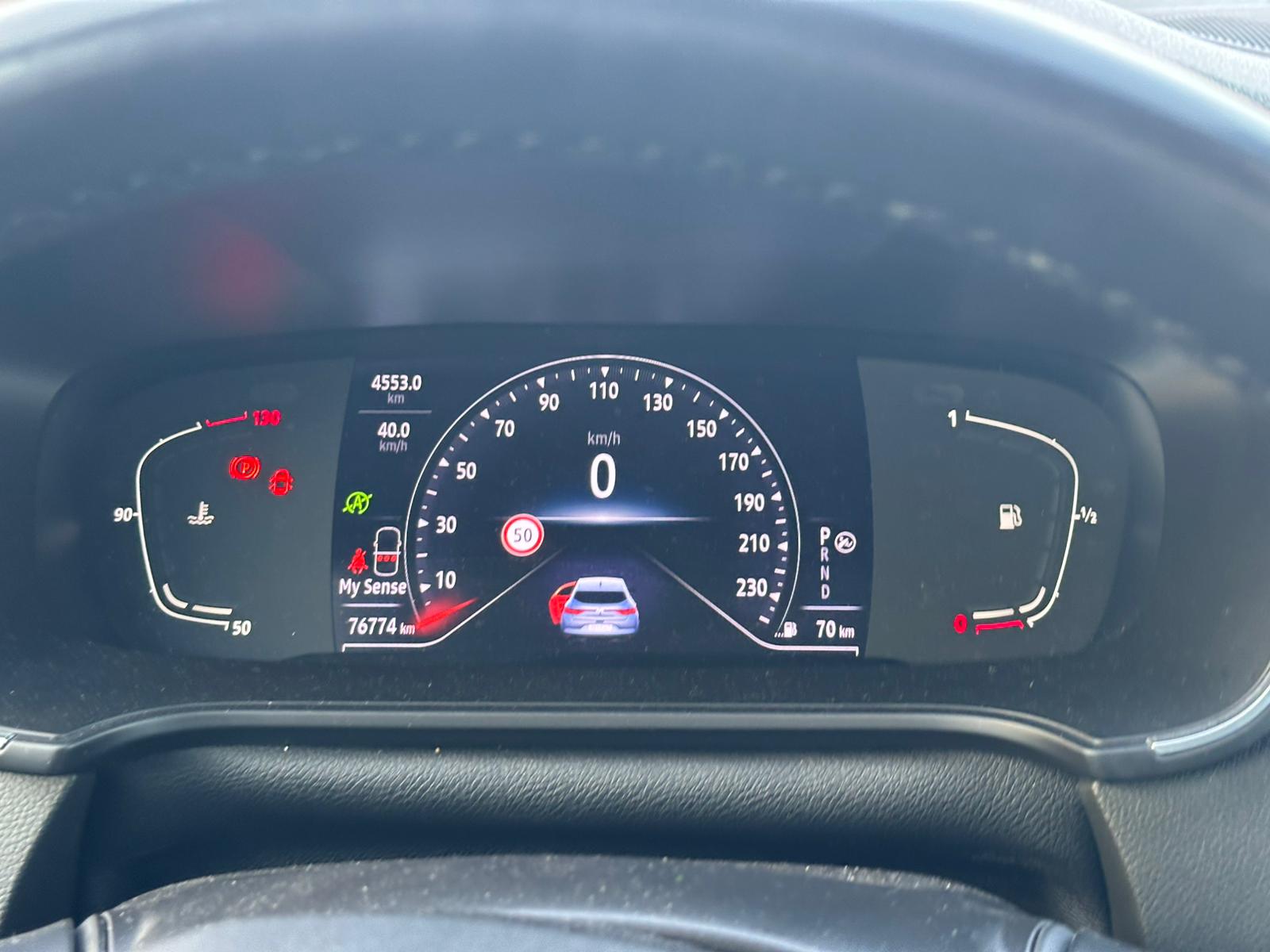 Achat RENAULT MEGANE IV BERLINE 1.3 TCe 140 EDC Techno – 5P 17/05/2023 en France pour importation en Algérie (Occasion). Spécialiste Export -3 ans, CCR, Mujahid chez DJ CAR. Réf cpy6tmz