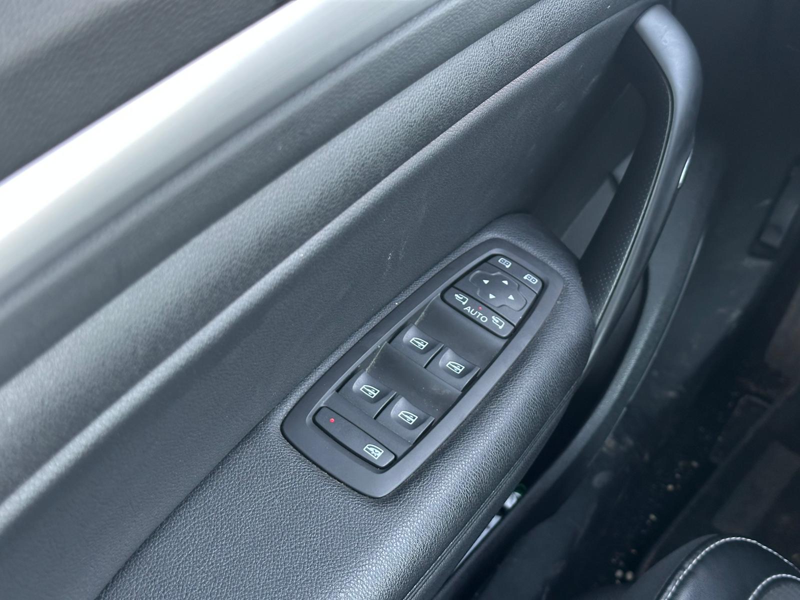 Achat RENAULT MEGANE IV BERLINE 1.3 TCe 140 EDC Techno – 5P 17/05/2023 en France pour importation en Algérie (Occasion). Spécialiste Export -3 ans, CCR, Mujahid chez DJ CAR. Réf cpy6tmz