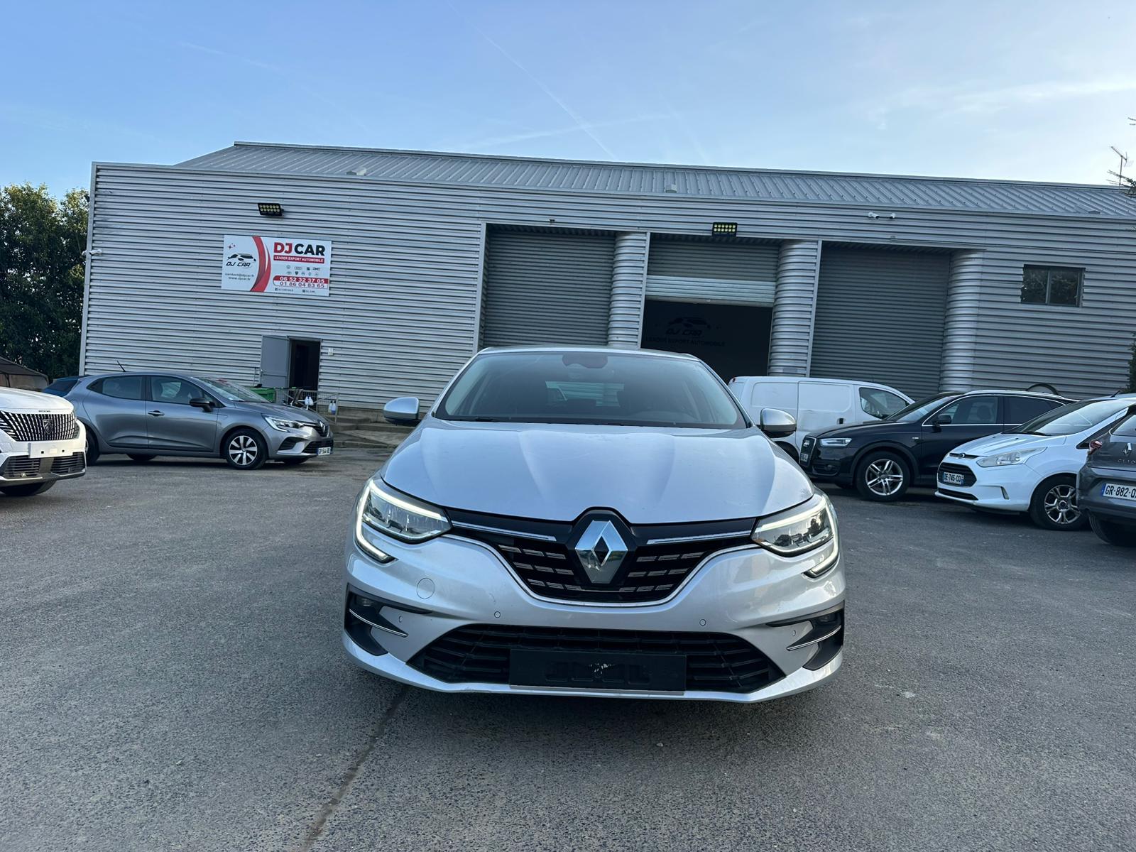 Achat RENAULT MEGANE IV BERLINE 1.3 TCe 140 EDC Techno – 5P 17/05/2023 en France pour importation en Algérie (Occasion). Spécialiste Export -3 ans, CCR, Mujahid chez DJ CAR. Réf cpy6tmz