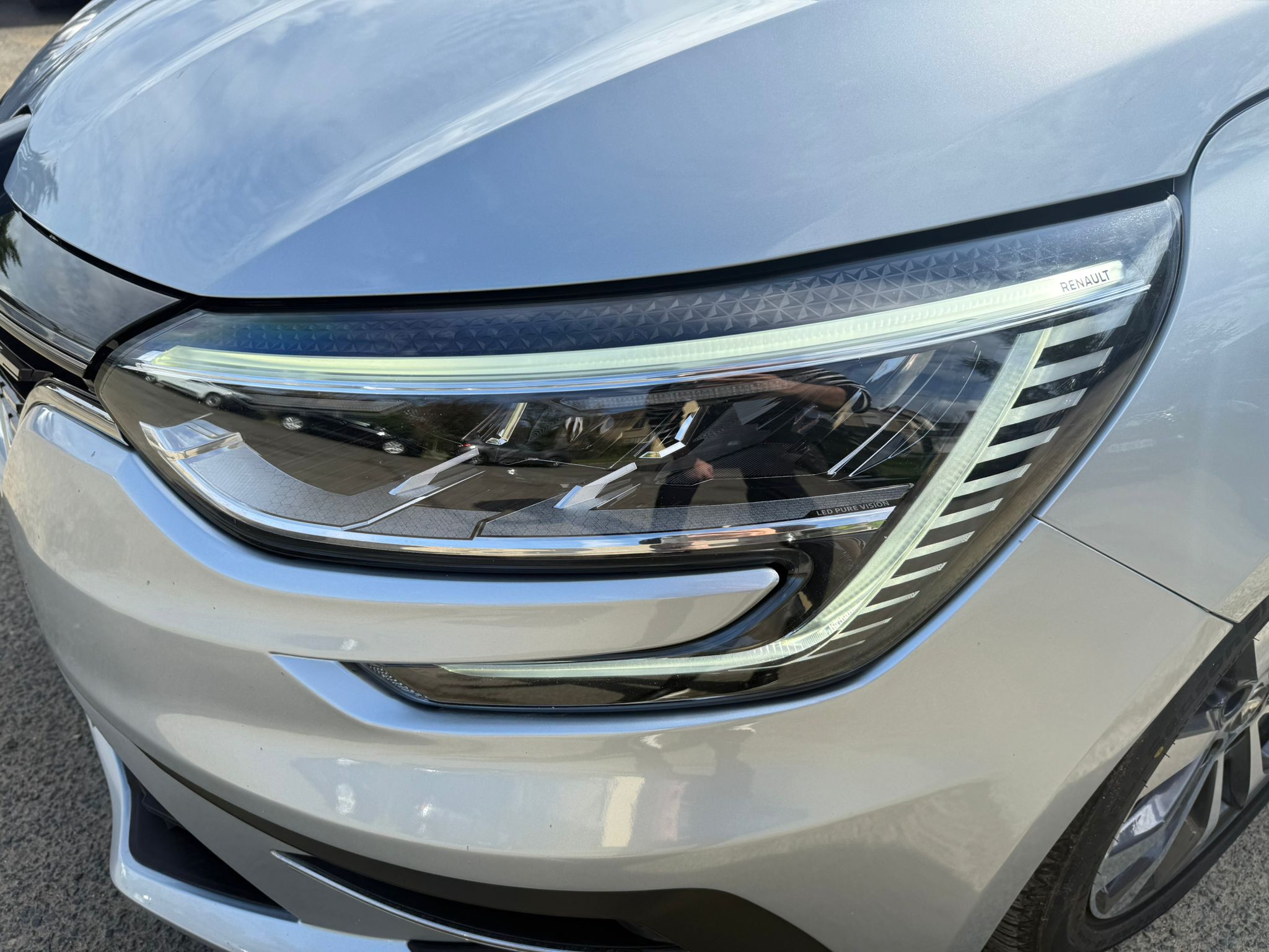 Achat RENAULT MEGANE IV BERLINE 1.3 TCe 140 EDC Techno – 5P 28/06/2023 en France pour importation en Algérie (Occasion). Spécialiste Export -3 ans, CCR, Mujahid chez DJ CAR. Réf nbb8i1re