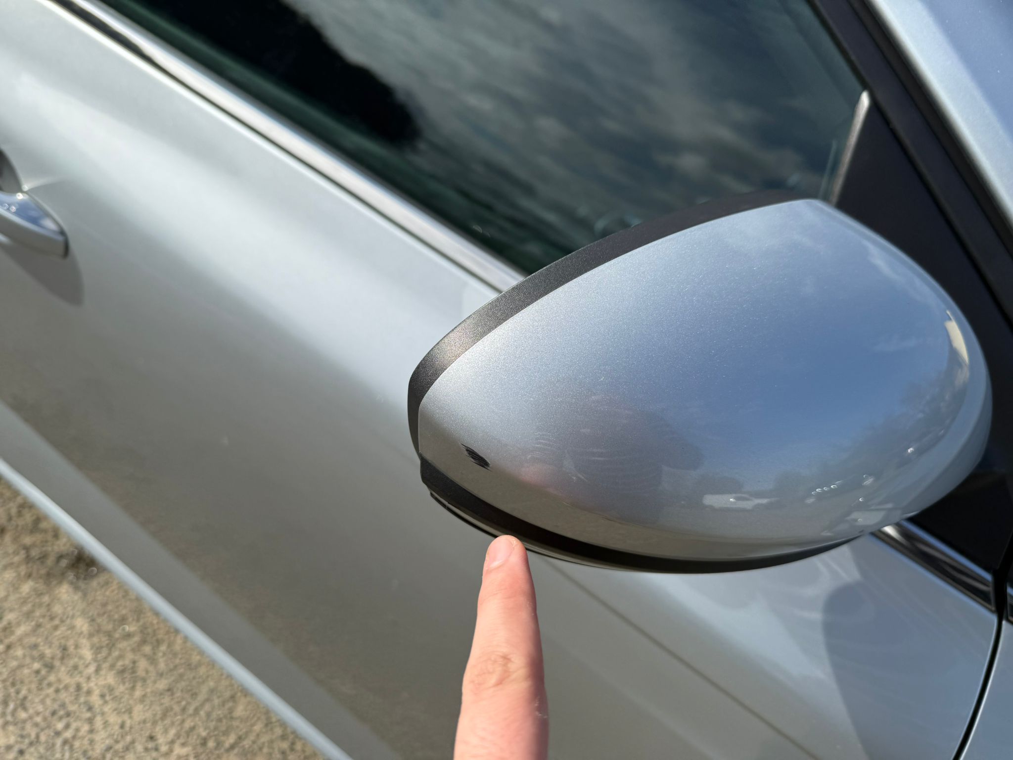 Achat RENAULT MEGANE IV BERLINE 1.3 TCe 140 EDC Techno – 5P 28/06/2023 en France pour importation en Algérie (Occasion). Spécialiste Export -3 ans, CCR, Mujahid chez DJ CAR. Réf nbb8i1re