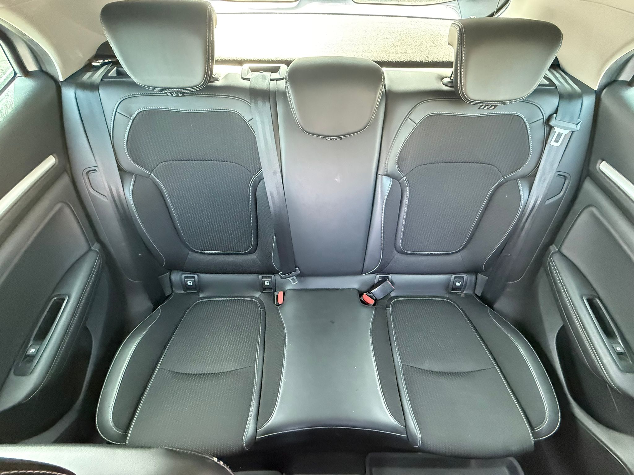 Achat RENAULT MEGANE IV BERLINE 1.3 TCe 140 EDC Techno – 5P 28/06/2023 en France pour importation en Algérie (Occasion). Spécialiste Export -3 ans, CCR, Mujahid chez DJ CAR. Réf nbb8i1re