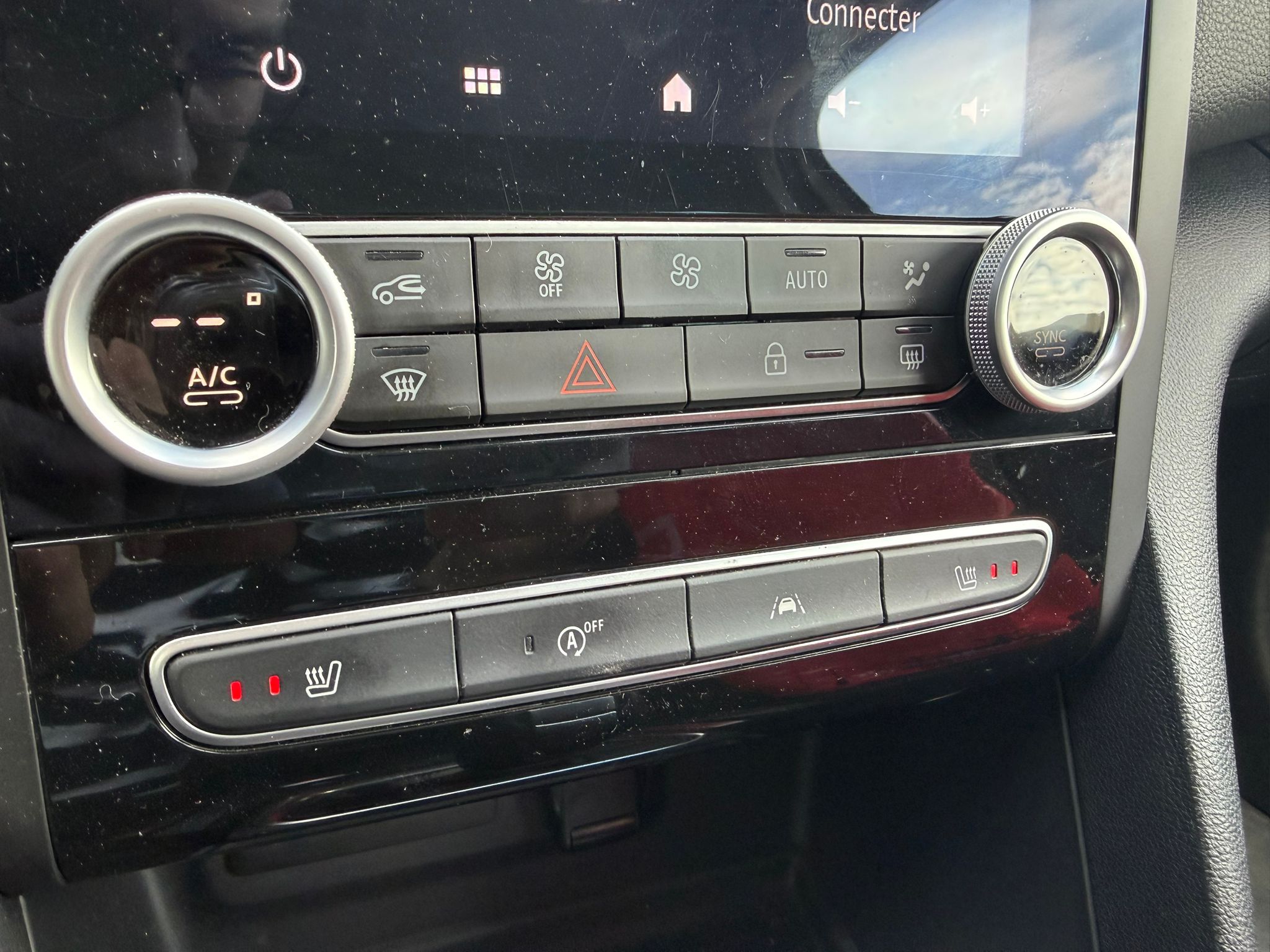 Achat RENAULT MEGANE IV BERLINE 1.3 TCe 140 EDC Techno – 5P 28/06/2023 en France pour importation en Algérie (Occasion). Spécialiste Export -3 ans, CCR, Mujahid chez DJ CAR. Réf nbb8i1re