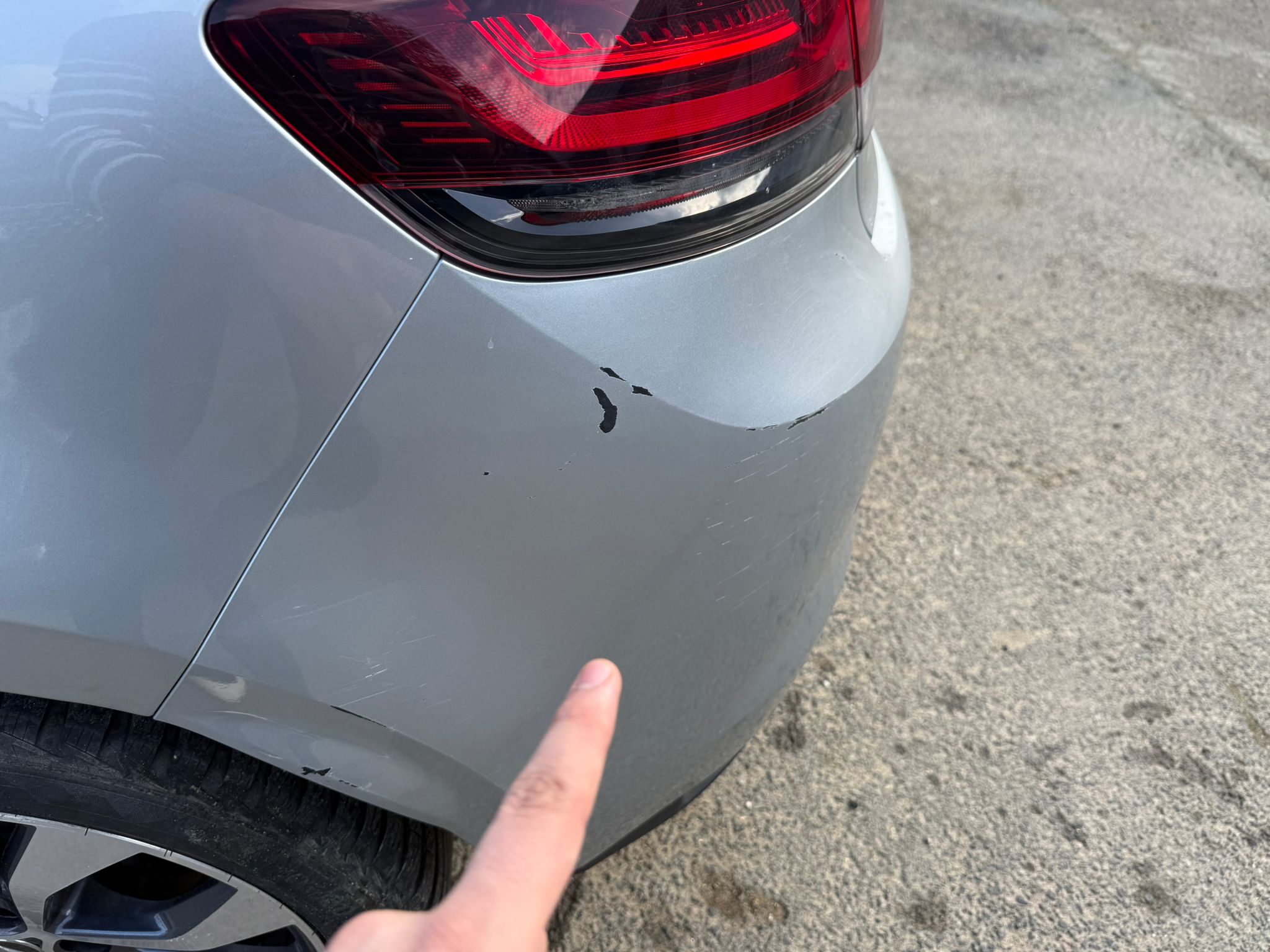 Achat RENAULT MEGANE IV BERLINE 1.3 TCe 140 EDC Techno – 5P 28/06/2023 en France pour importation en Algérie (Occasion). Spécialiste Export -3 ans, CCR, Mujahid chez DJ CAR. Réf nbb8i1re