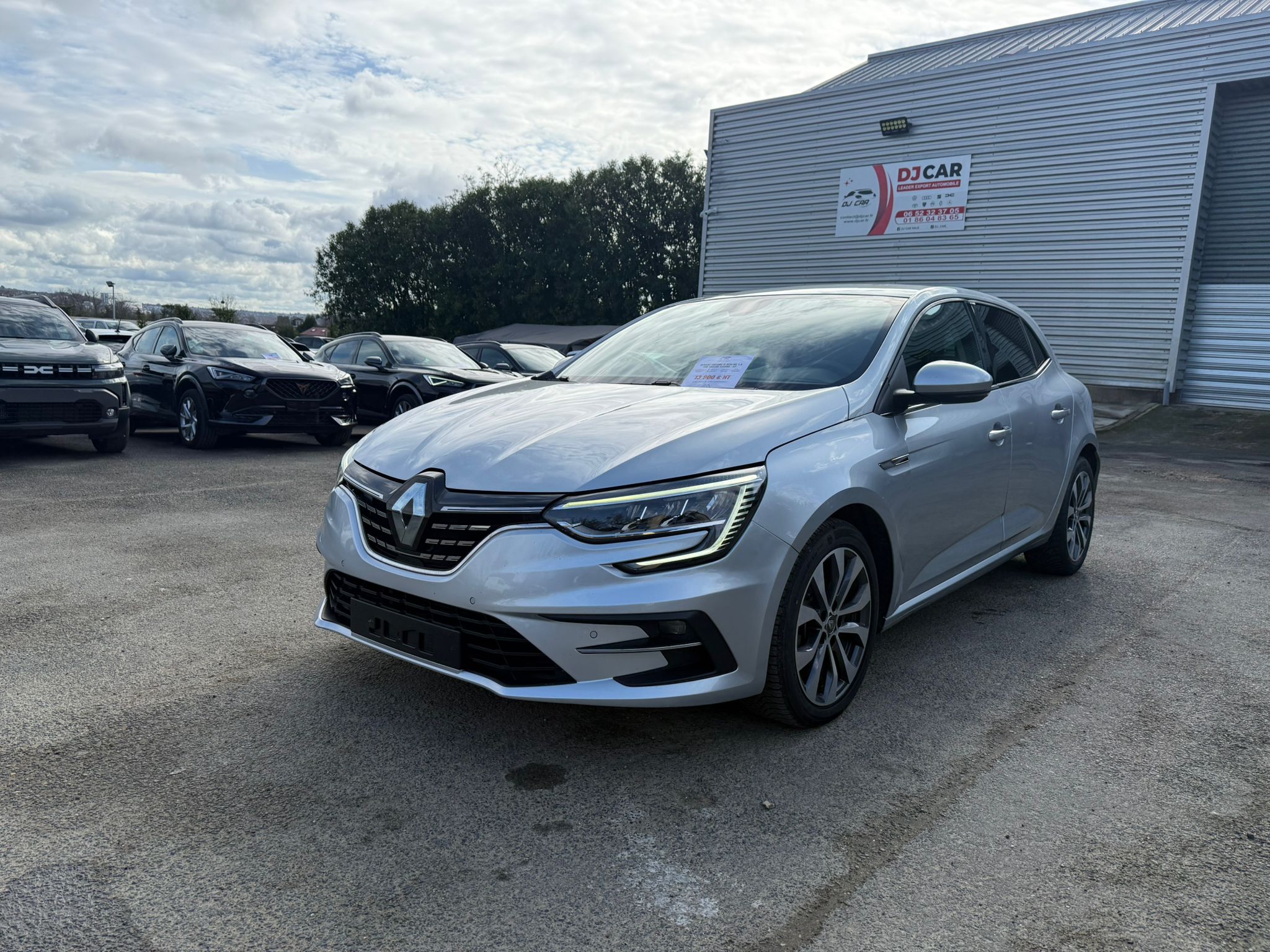 Achat RENAULT MEGANE IV BERLINE 1.3 TCe 140 EDC Techno – 5P 28/06/2023 en France pour importation en Algérie (Occasion). Spécialiste Export -3 ans, CCR, Mujahid chez DJ CAR. Réf nbb8i1re