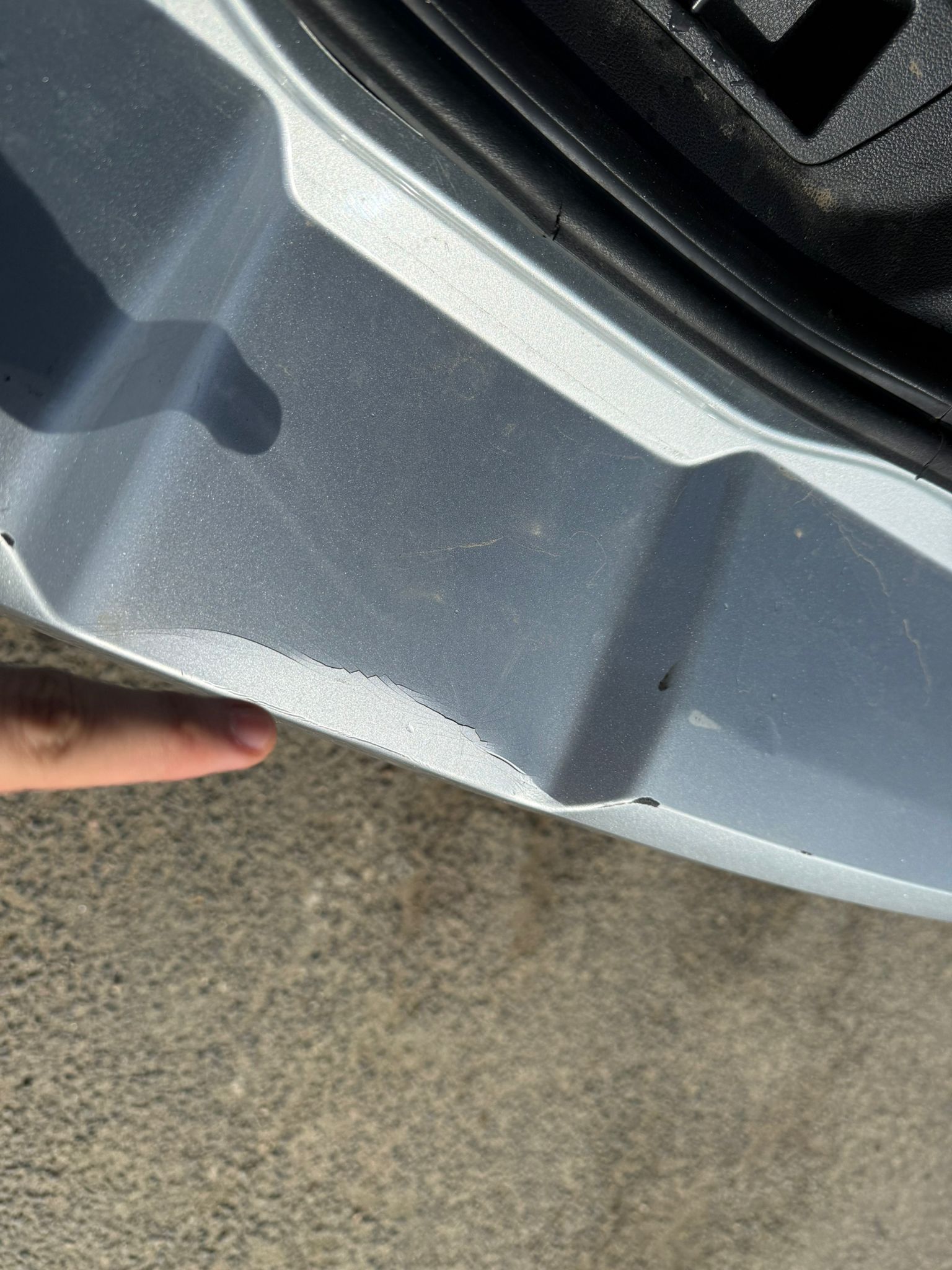 Achat RENAULT MEGANE IV BERLINE 1.3 TCe 140 EDC Techno – 5P 28/06/2023 en France pour importation en Algérie (Occasion). Spécialiste Export -3 ans, CCR, Mujahid chez DJ CAR. Réf nbb8i1re