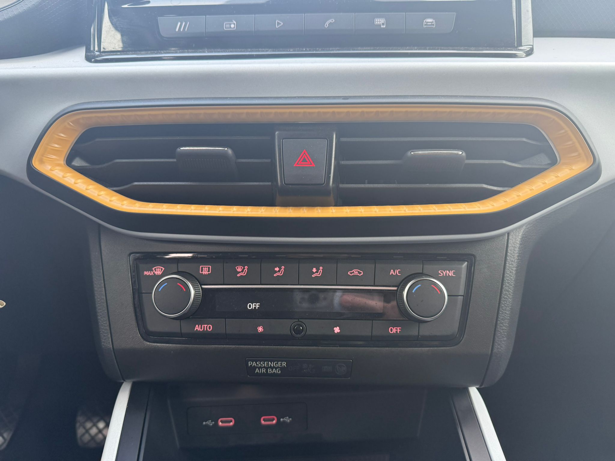 Achat SEAT ARONA PHASE 2 1,0 TSI 115CH STYLE EDITION SPECIALE 28/02/2025 en France pour importation en Algérie (Occasion). Spécialiste Export -3 ans, CCR, Mujahid chez DJ CAR. Réf 7su4w1