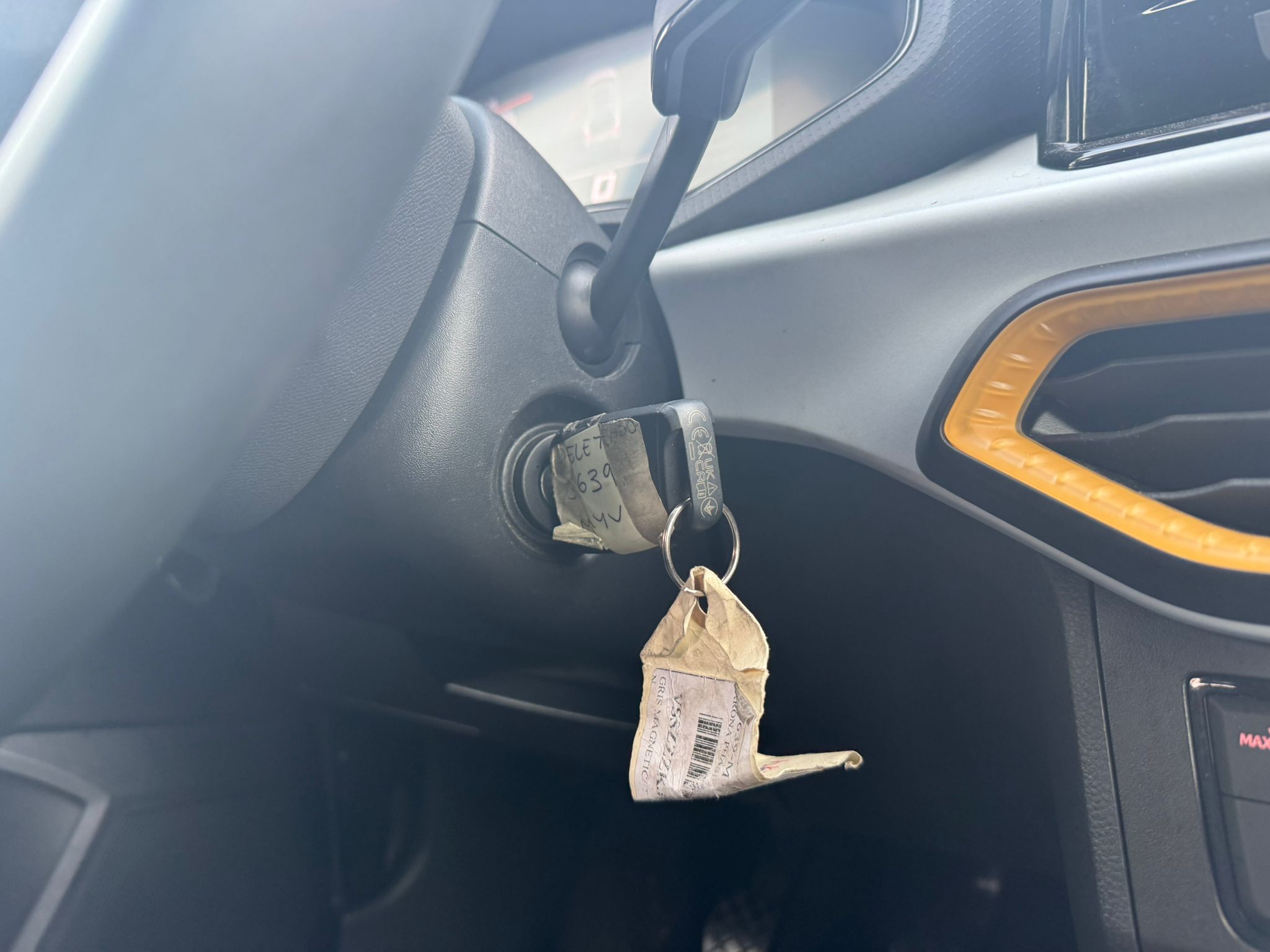 Achat SEAT ARONA PHASE 2 1,0 TSI 115CH STYLE EDITION SPECIALE 28/02/2025 en France pour importation en Algérie (Occasion). Spécialiste Export -3 ans, CCR, Mujahid chez DJ CAR. Réf 7su4w1