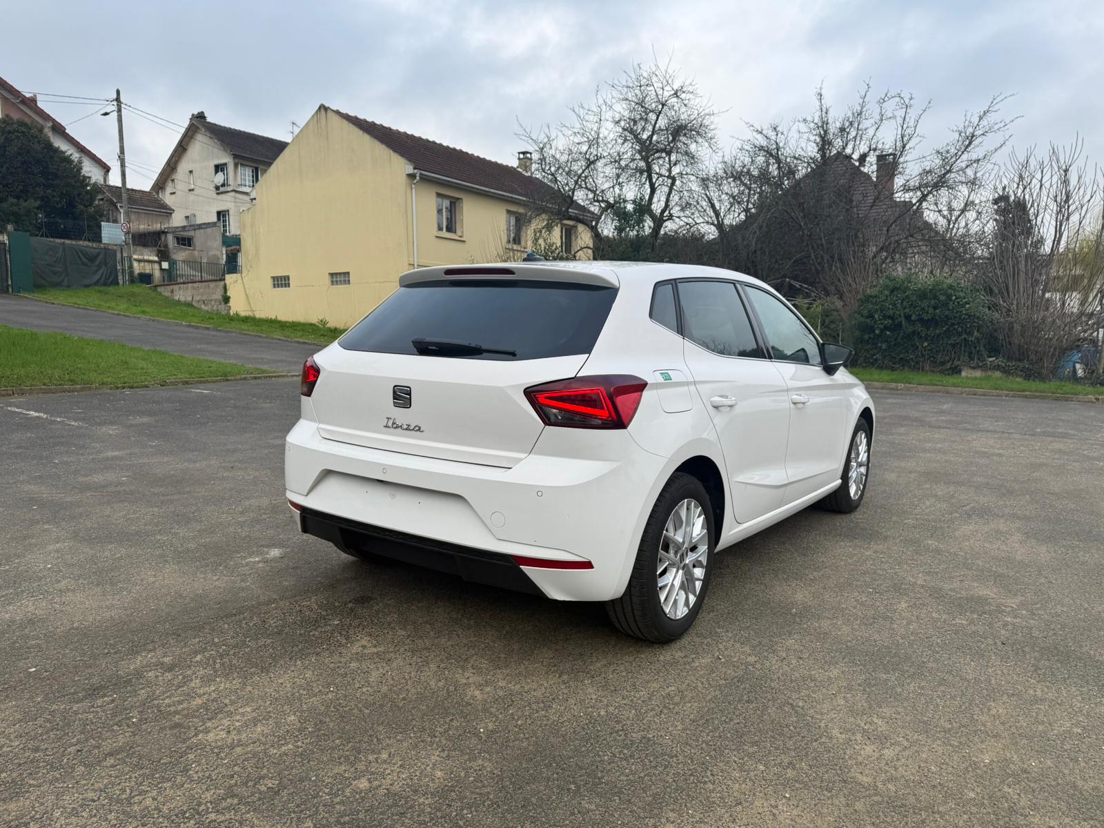 Achat SEAT IBIZA PHASE 2 1,0 TSI 115CH SPECIAL EDITION XCELLENCE 11/02/2025 en France pour importation en Algérie (Occasion). Spécialiste Export -3 ans, CCR, Mujahid chez DJ CAR. Réf 24wrauyri