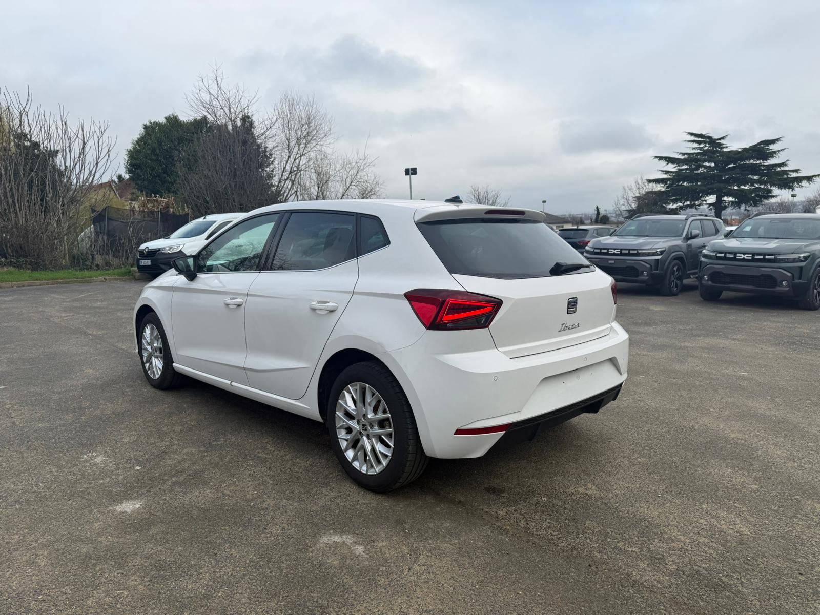 Achat SEAT IBIZA PHASE 2 1,0 TSI 115CH SPECIAL EDITION XCELLENCE 11/02/2025 en France pour importation en Algérie (Occasion). Spécialiste Export -3 ans, CCR, Mujahid chez DJ CAR. Réf 24wrauyri