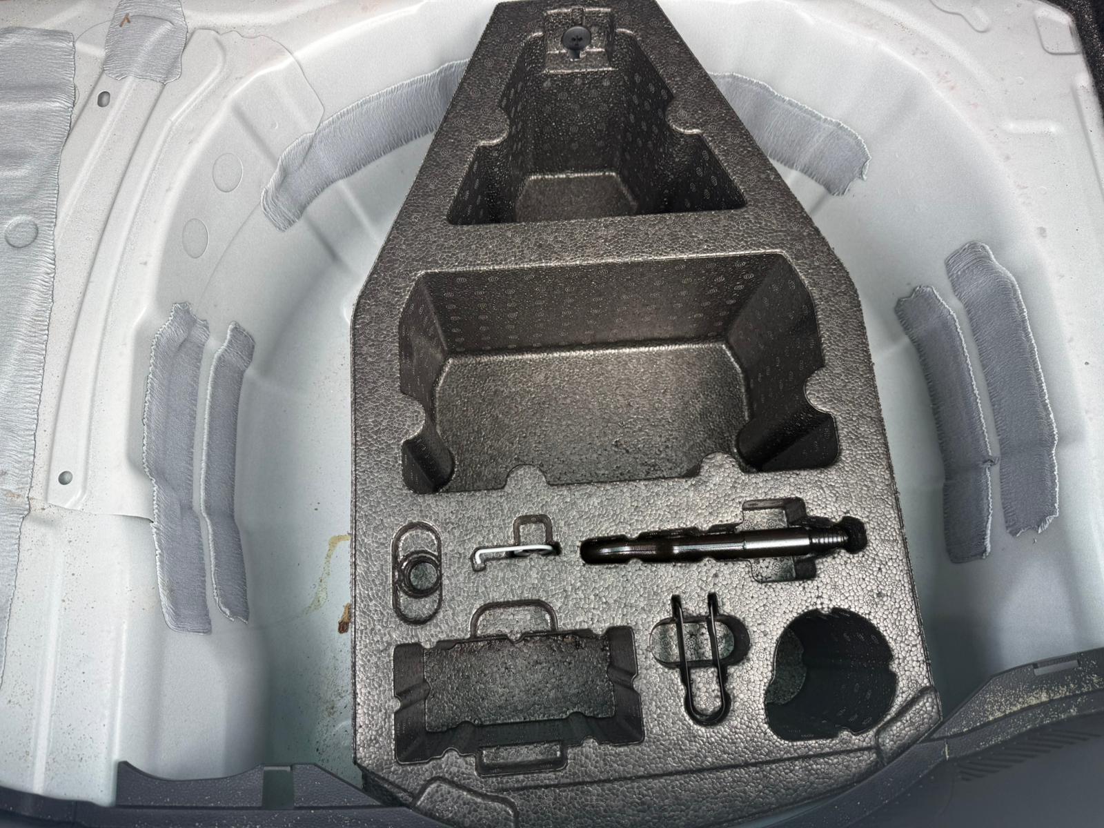 Achat SEAT IBIZA PHASE 2 1,0 TSI 115CH SPECIAL EDITION XCELLENCE 11/02/2025 en France pour importation en Algérie (Occasion). Spécialiste Export -3 ans, CCR, Mujahid chez DJ CAR. Réf 24wrauyri