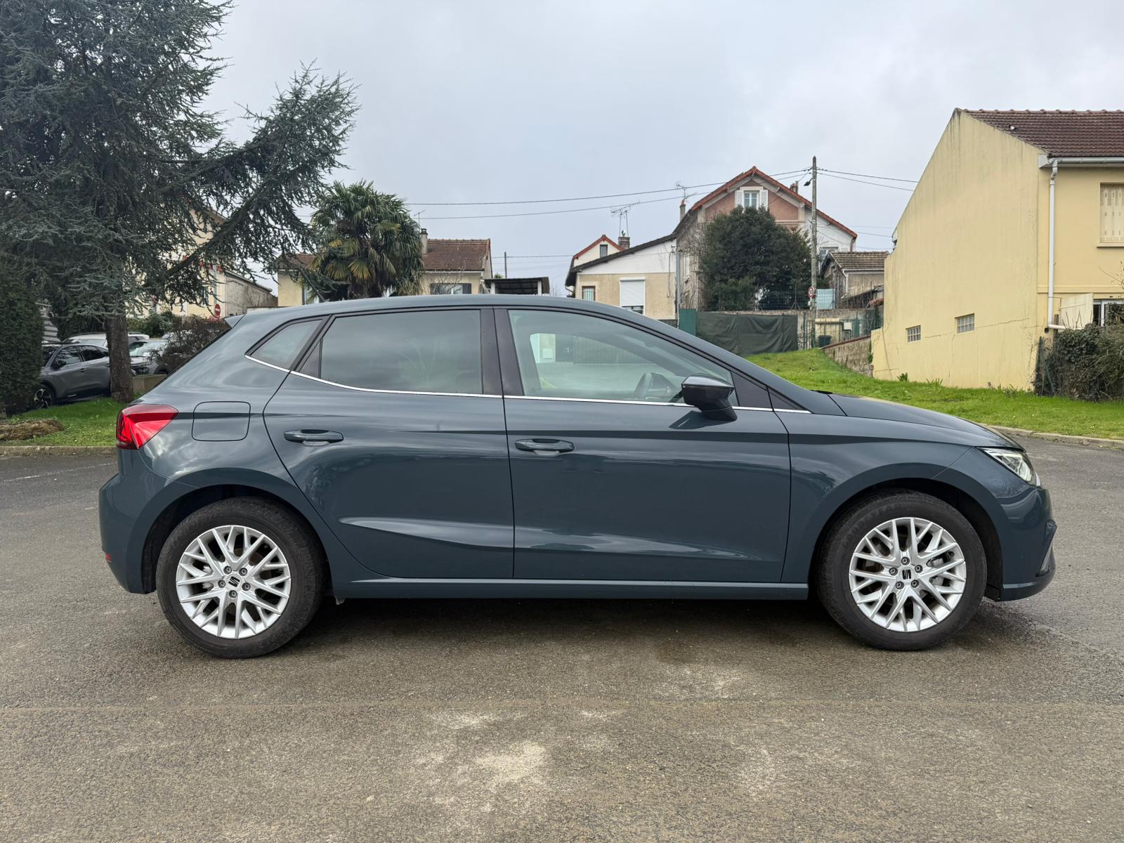 Achat SEAT IBIZA PHASE 2 1,0 TSI 115CH SPECIAL EDITION XCELLENCE 20/03/2025 en France pour importation en Algérie (Occasion). Spécialiste Export -3 ans, CCR, Mujahid chez DJ CAR. Réf jgu9w