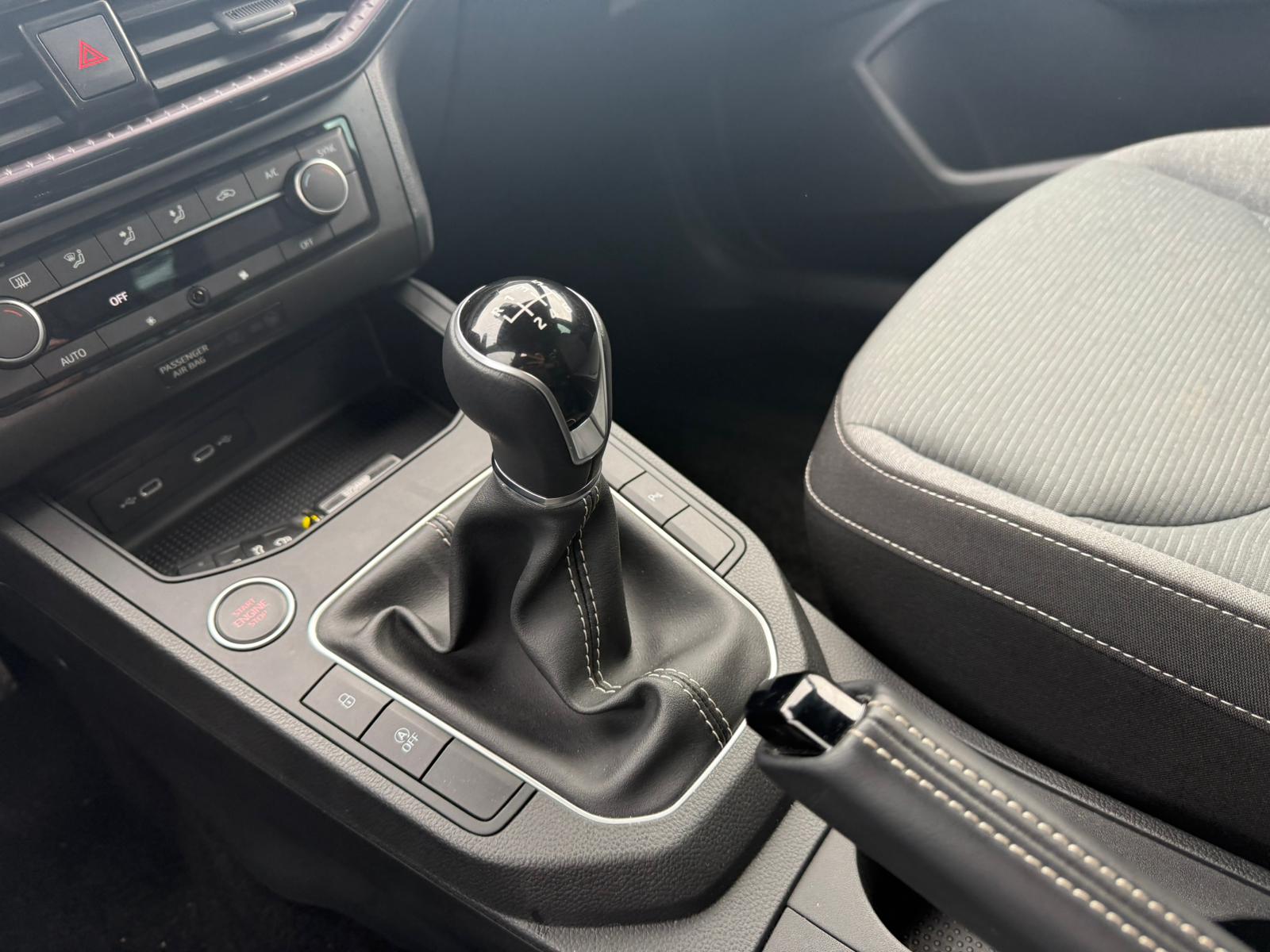 Achat SEAT IBIZA PHASE 2 1,0 TSI 115CH SPECIAL EDITION XCELLENCE 20/03/2025 en France pour importation en Algérie (Occasion). Spécialiste Export -3 ans, CCR, Mujahid chez DJ CAR. Réf jgu9w