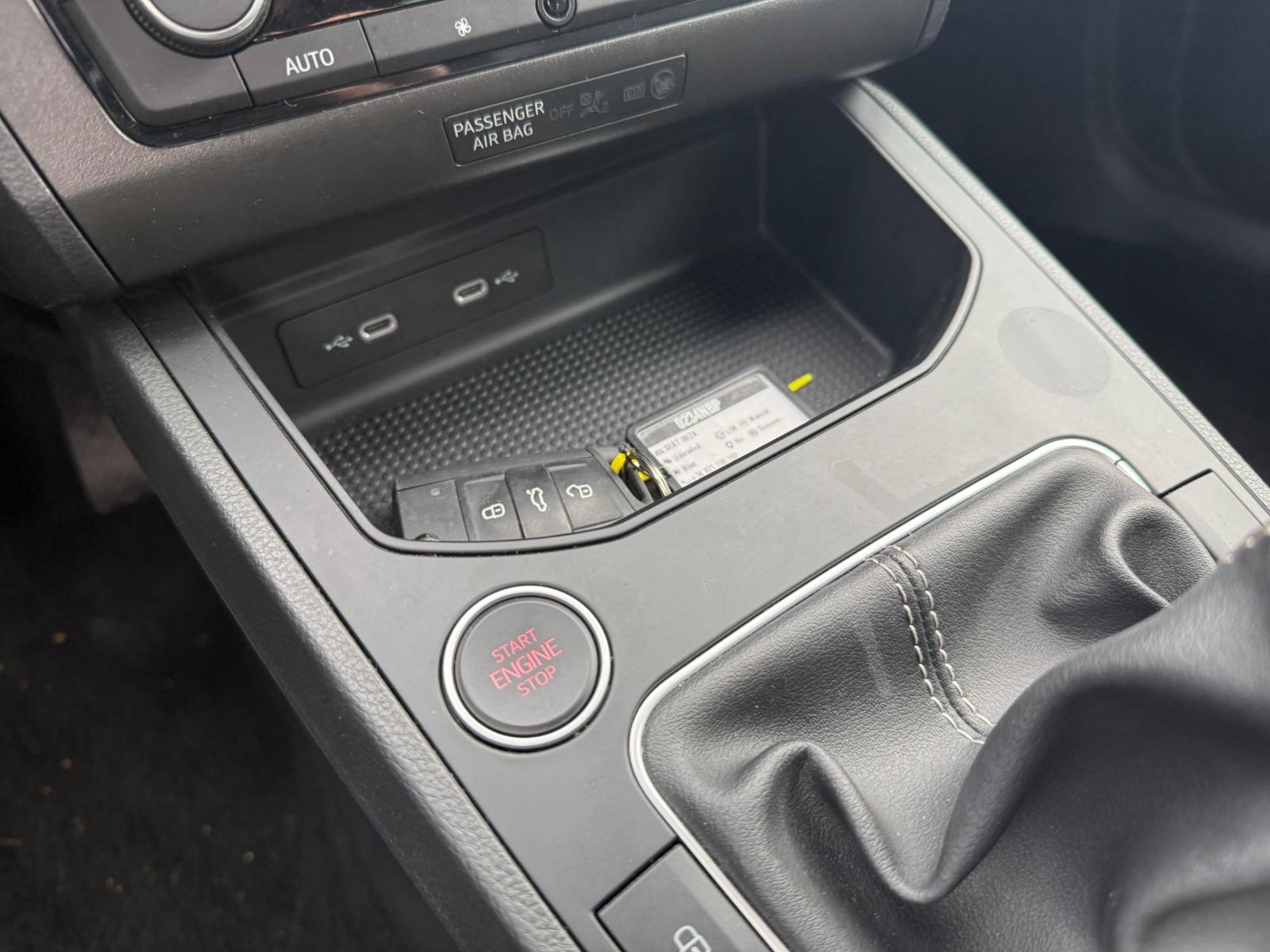 Achat SEAT IBIZA PHASE 2 1,0 TSI 115CH SPECIAL EDITION XCELLENCE 20/03/2025 en France pour importation en Algérie (Occasion). Spécialiste Export -3 ans, CCR, Mujahid chez DJ CAR. Réf jgu9w