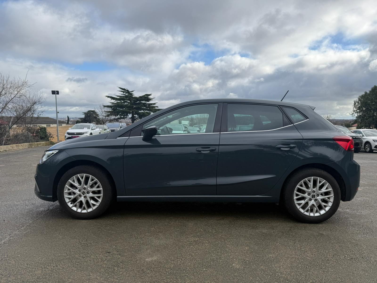 Achat SEAT IBIZA PHASE 2 1,0 TSI 115CH SPECIAL EDITION XCELLENCE 20/03/2025 en France pour importation en Algérie (Occasion). Spécialiste Export -3 ans, CCR, Mujahid chez DJ CAR. Réf jgu9w