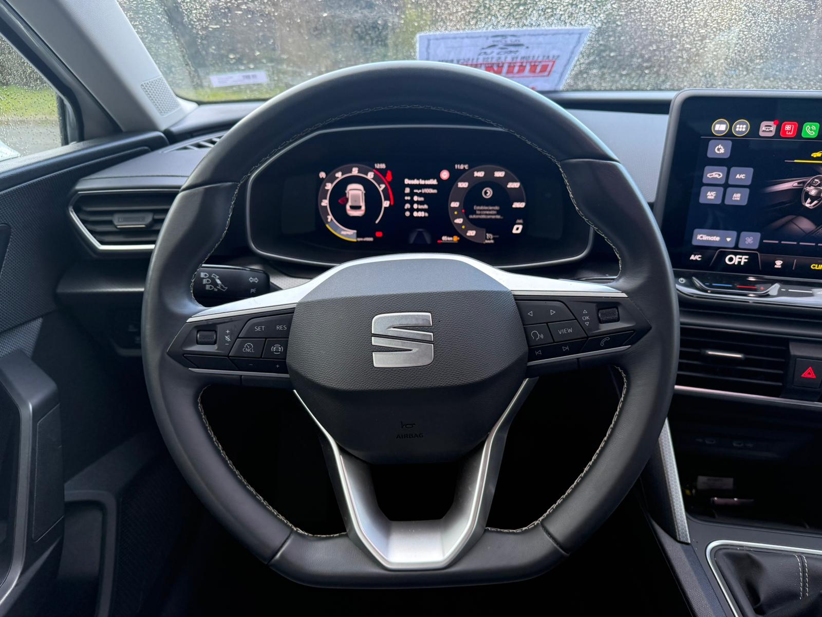 Achat SEAT LEON IV 1,5 TSI 115CV BVM STYLE 25 ANNIVERSAIRE 05/03/2025 en France pour importation en Algérie (Occasion). Spécialiste Export -3 ans, CCR, Mujahid chez DJ CAR. Réf 3xtb3vvc