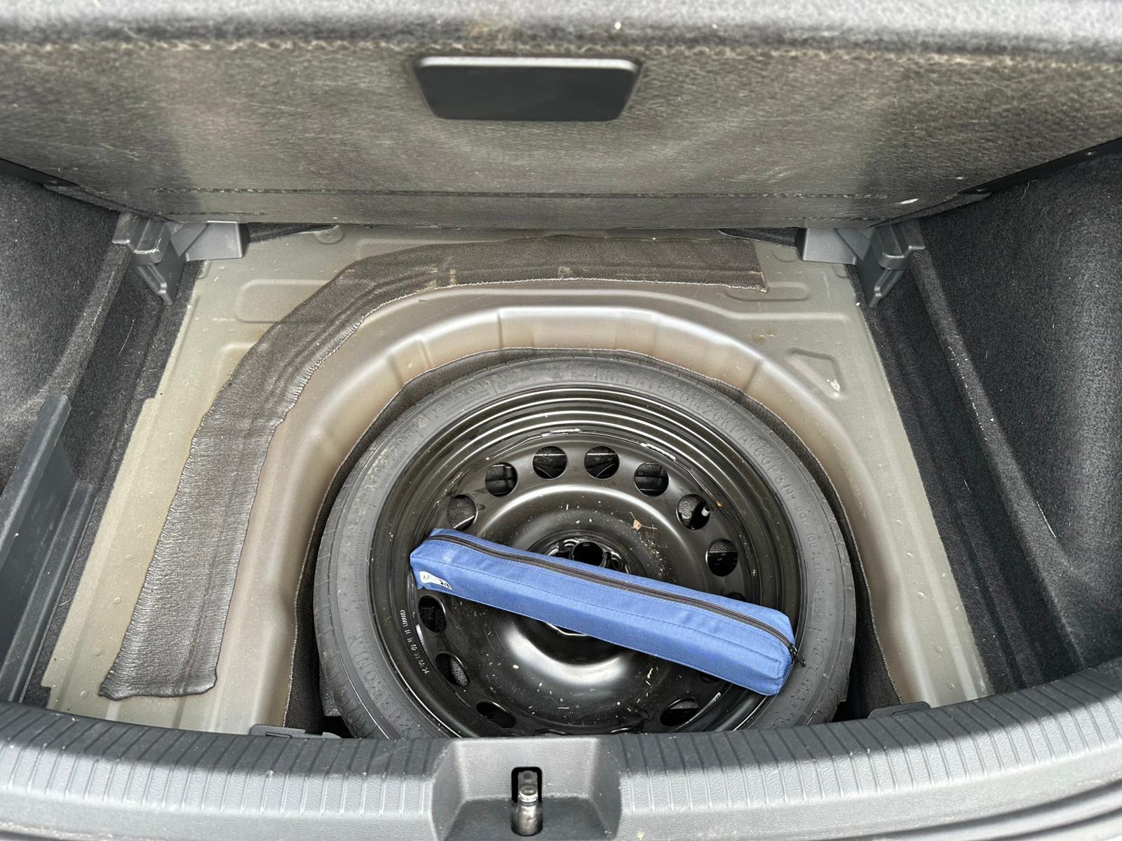 Achat VOLKSWAGEN TAIGO 1.0 TSI 115 BVM6 LIFE – 5P 13/12/2024 en France pour importation en Algérie (Occasion). Spécialiste Export -3 ans, CCR, Mujahid chez DJ CAR. Réf 1v9bsqk