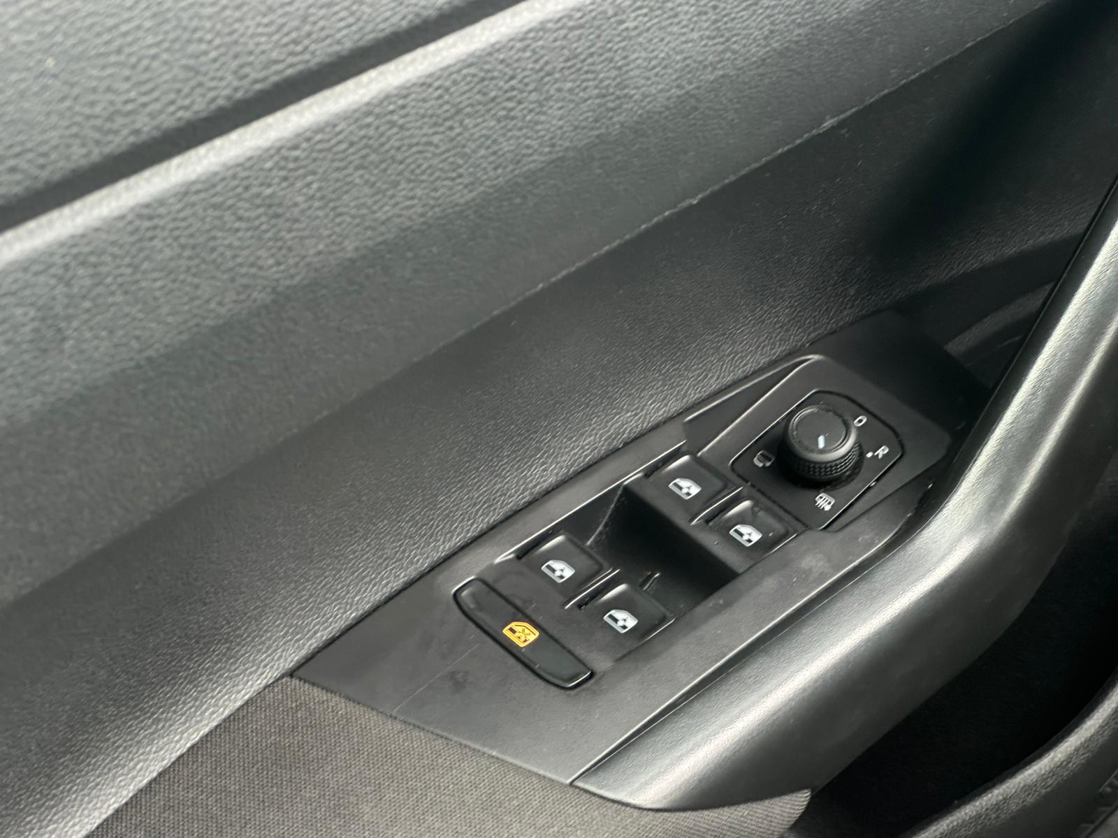 Achat VOLKSWAGEN TAIGO 1.0 TSI 115 BVM6 LIFE – 5P 13/12/2024 en France pour importation en Algérie (Occasion). Spécialiste Export -3 ans, CCR, Mujahid chez DJ CAR. Réf 18ik5dpz