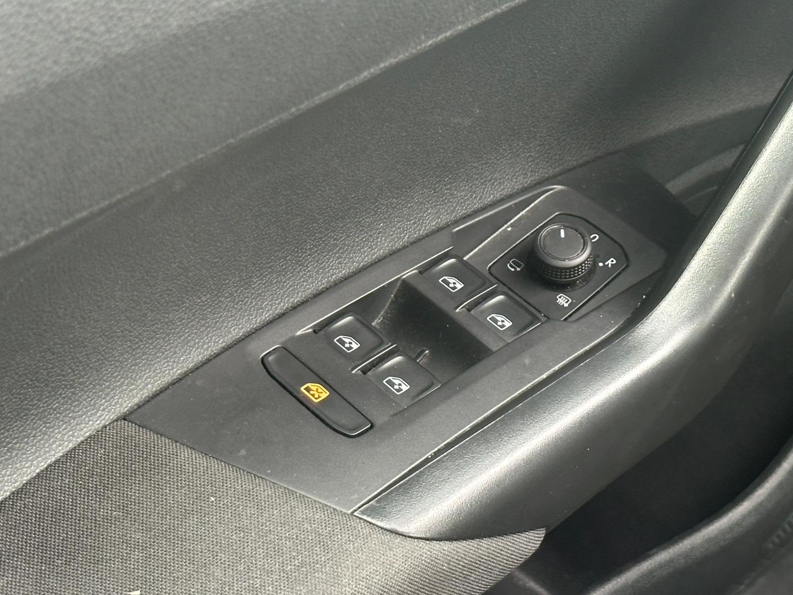 Achat VOLKSWAGEN TAIGO 1.0 TSI 115 BVM6 LIFE – 5P 13/12/2024 en France pour importation en Algérie (Occasion). Spécialiste Export -3 ans, CCR, Mujahid chez DJ CAR. Réf m4mkwxr