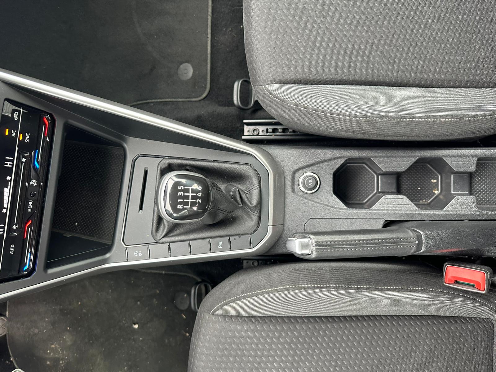 Achat VOLKSWAGEN TAIGO 1.0 TSI 115 BVM6 LIFE – 5P 13/12/2024 en France pour importation en Algérie (Occasion). Spécialiste Export -3 ans, CCR, Mujahid chez DJ CAR. Réf 18ik5dpz