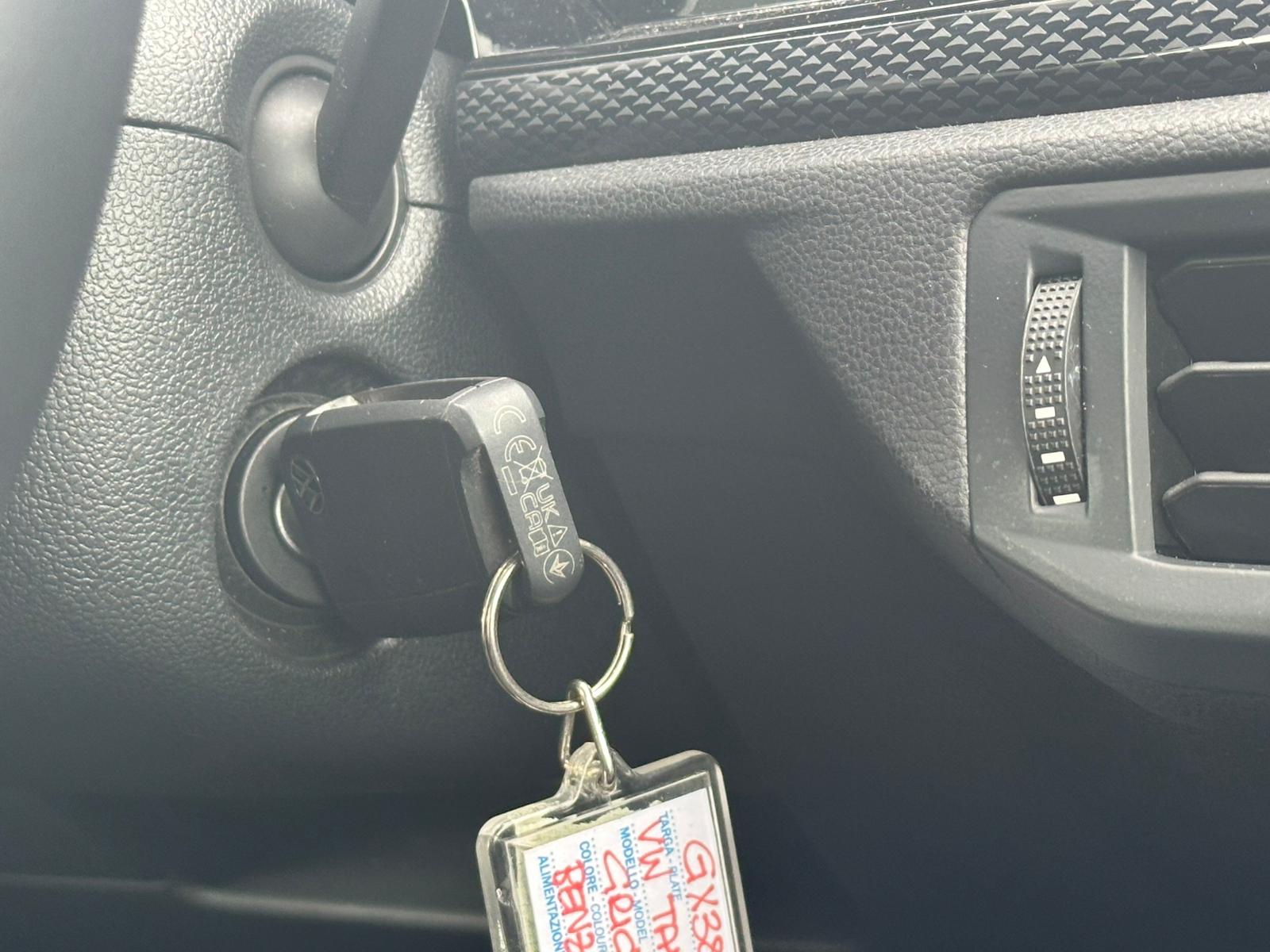 Achat VOLKSWAGEN TAIGO 1.0 TSI 115 BVM6 LIFE – 5P 13/12/2024 en France pour importation en Algérie (Occasion). Spécialiste Export -3 ans, CCR, Mujahid chez DJ CAR. Réf 5joz8ym0