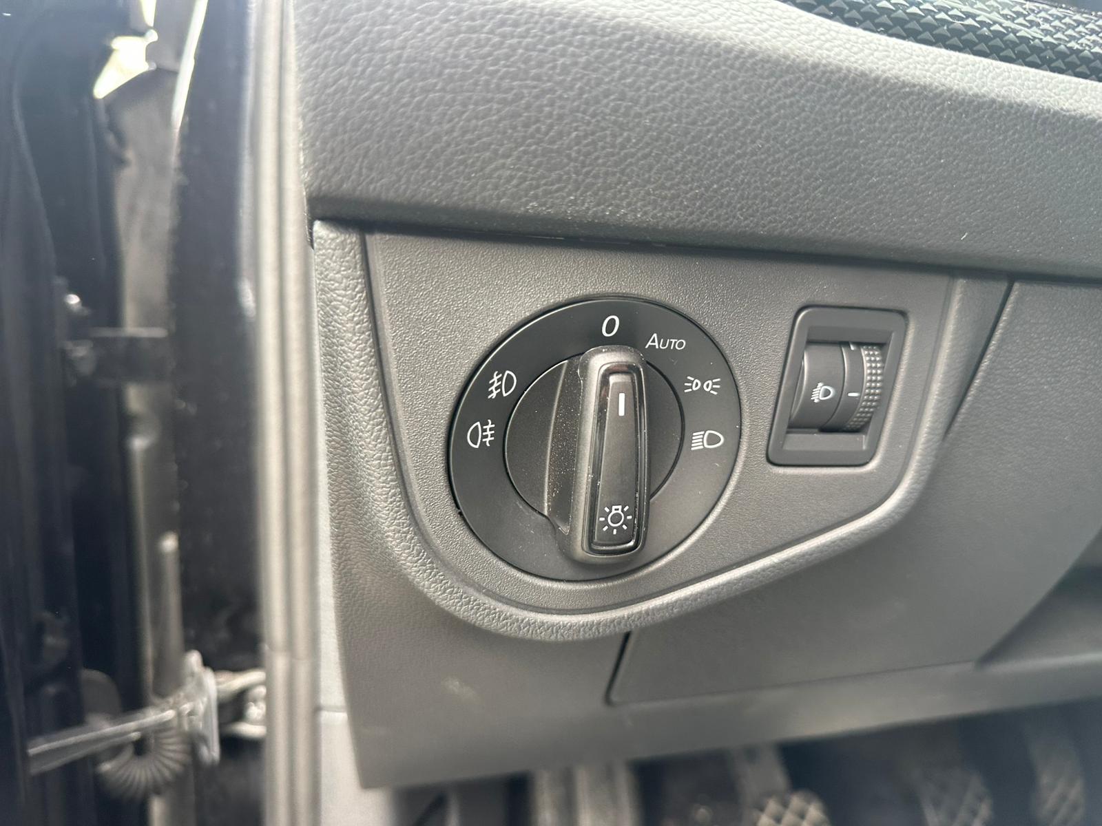 Achat VOLKSWAGEN TAIGO 1.0 TSI 115 BVM6 LIFE – 5P 13/12/2024 en France pour importation en Algérie (Occasion). Spécialiste Export -3 ans, CCR, Mujahid chez DJ CAR. Réf 28zq4p6vt