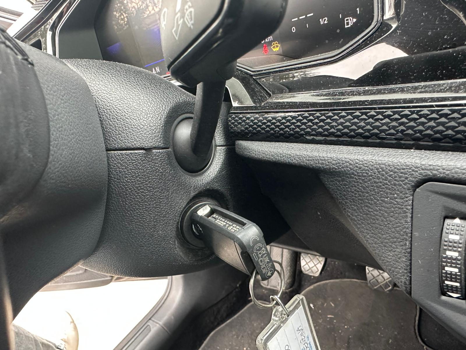 Achat VOLKSWAGEN TAIGO 1.0 TSI 115 BVM6 LIFE – 5P 13/12/2024 en France pour importation en Algérie (Occasion). Spécialiste Export -3 ans, CCR, Mujahid chez DJ CAR. Réf 1v9bsqk