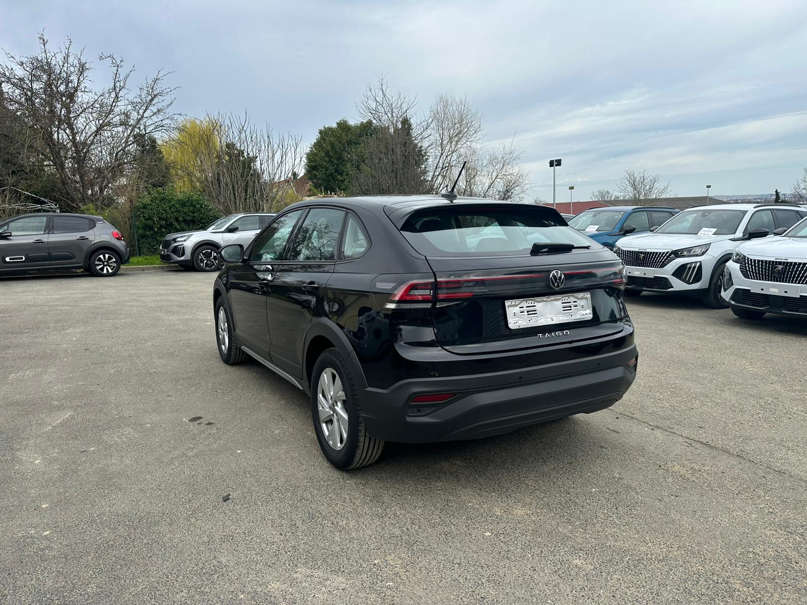 Achat VOLKSWAGEN TAIGO 1.0 TSI 115 BVM6 LIFE – 5P 13/12/2024 en France pour importation en Algérie (Occasion). Spécialiste Export -3 ans, CCR, Mujahid chez DJ CAR. Réf 18ik5dpz