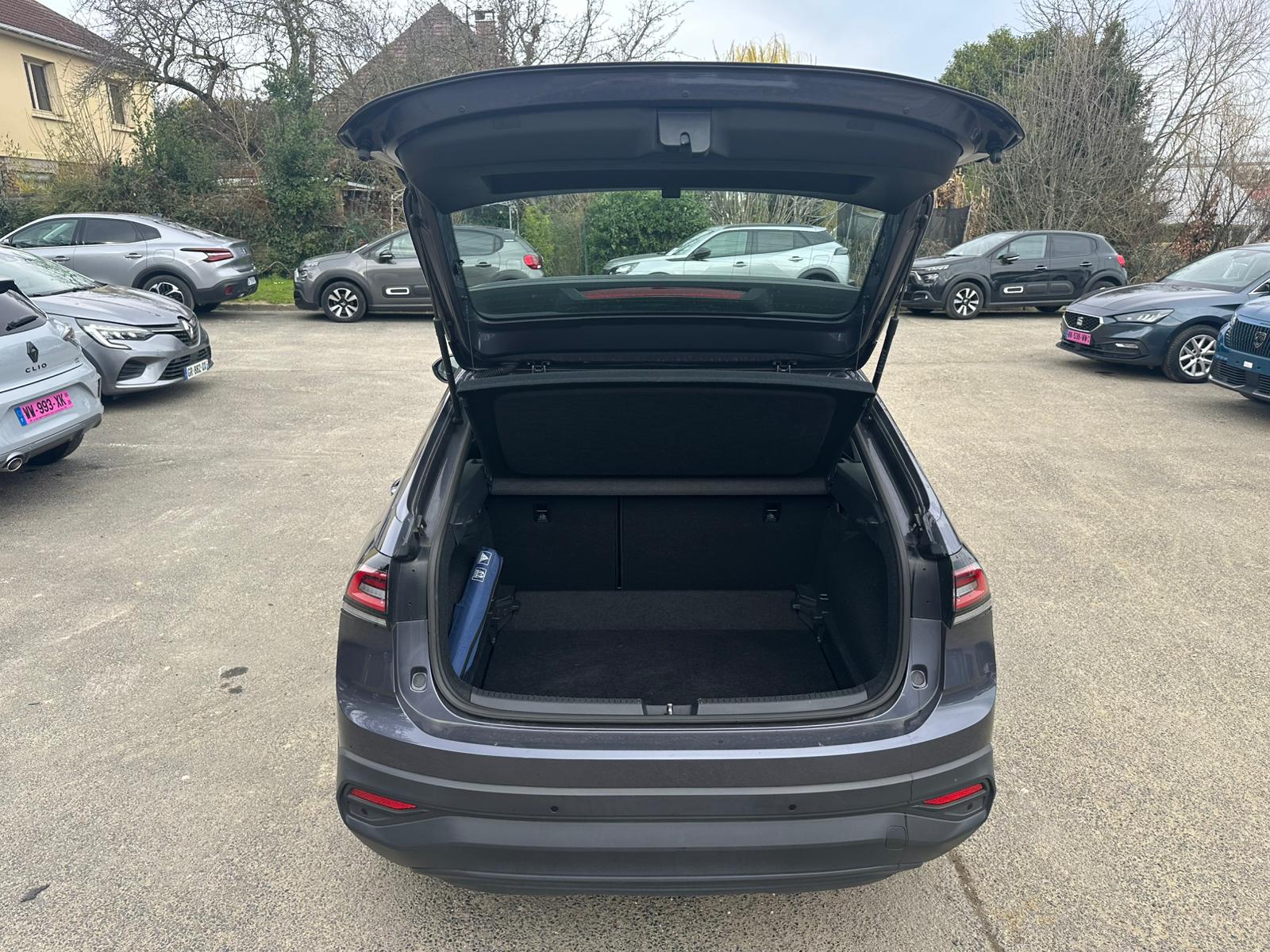 Achat VOLKSWAGEN TAIGO 1.0 TSI 115 BVM6 LIFE – 5P 13/12/2024 en France pour importation en Algérie (Occasion). Spécialiste Export -3 ans, CCR, Mujahid chez DJ CAR. Réf 5joz8ym0